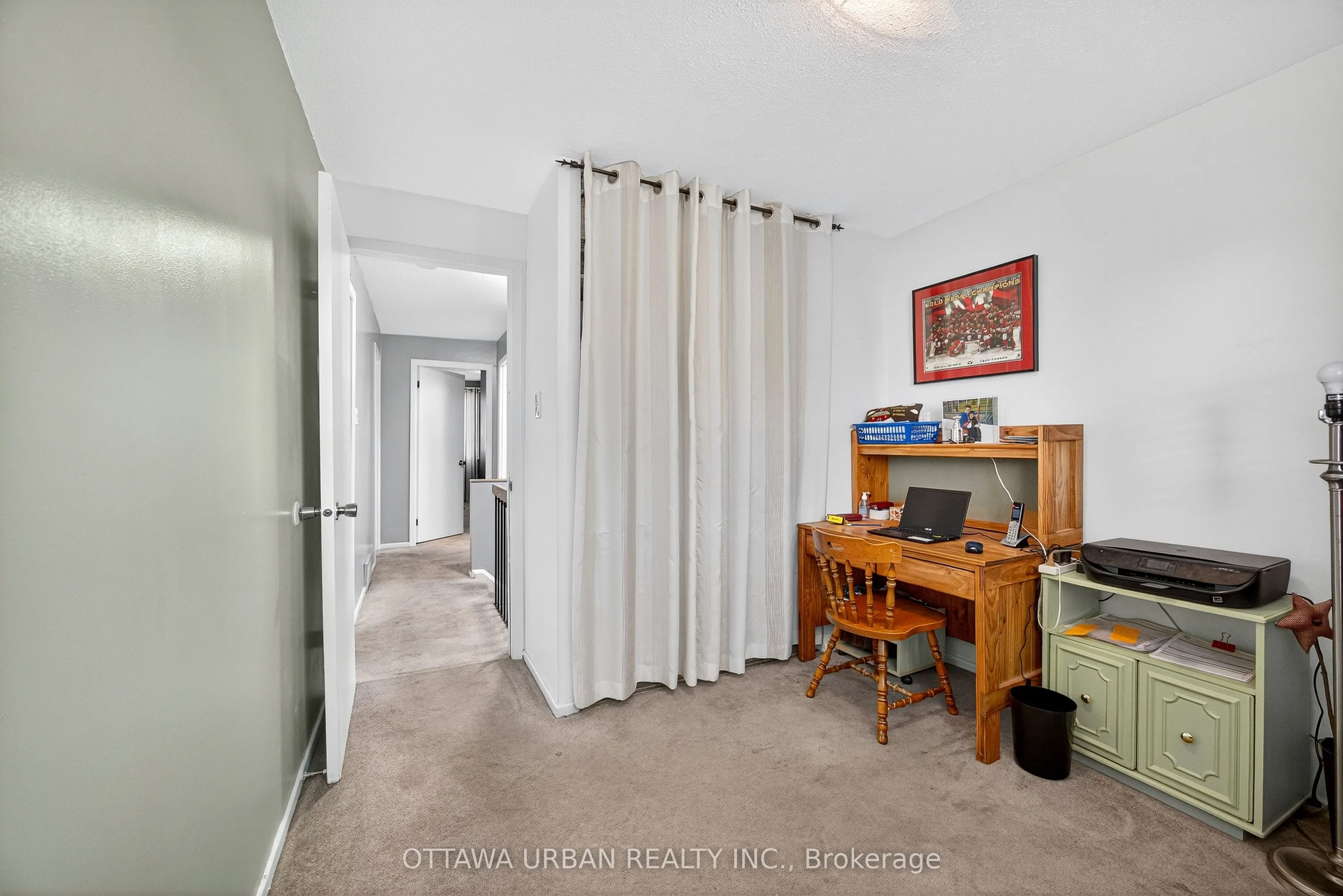 7986 Decarie Drive