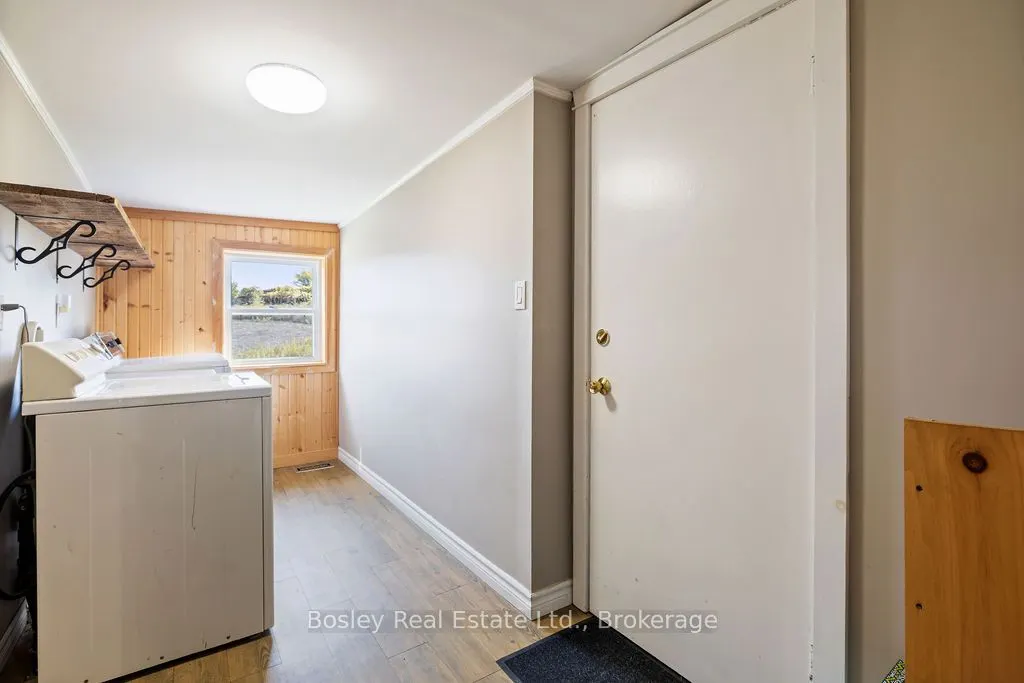 355695 The Blue Mountain Euphrasia Townline