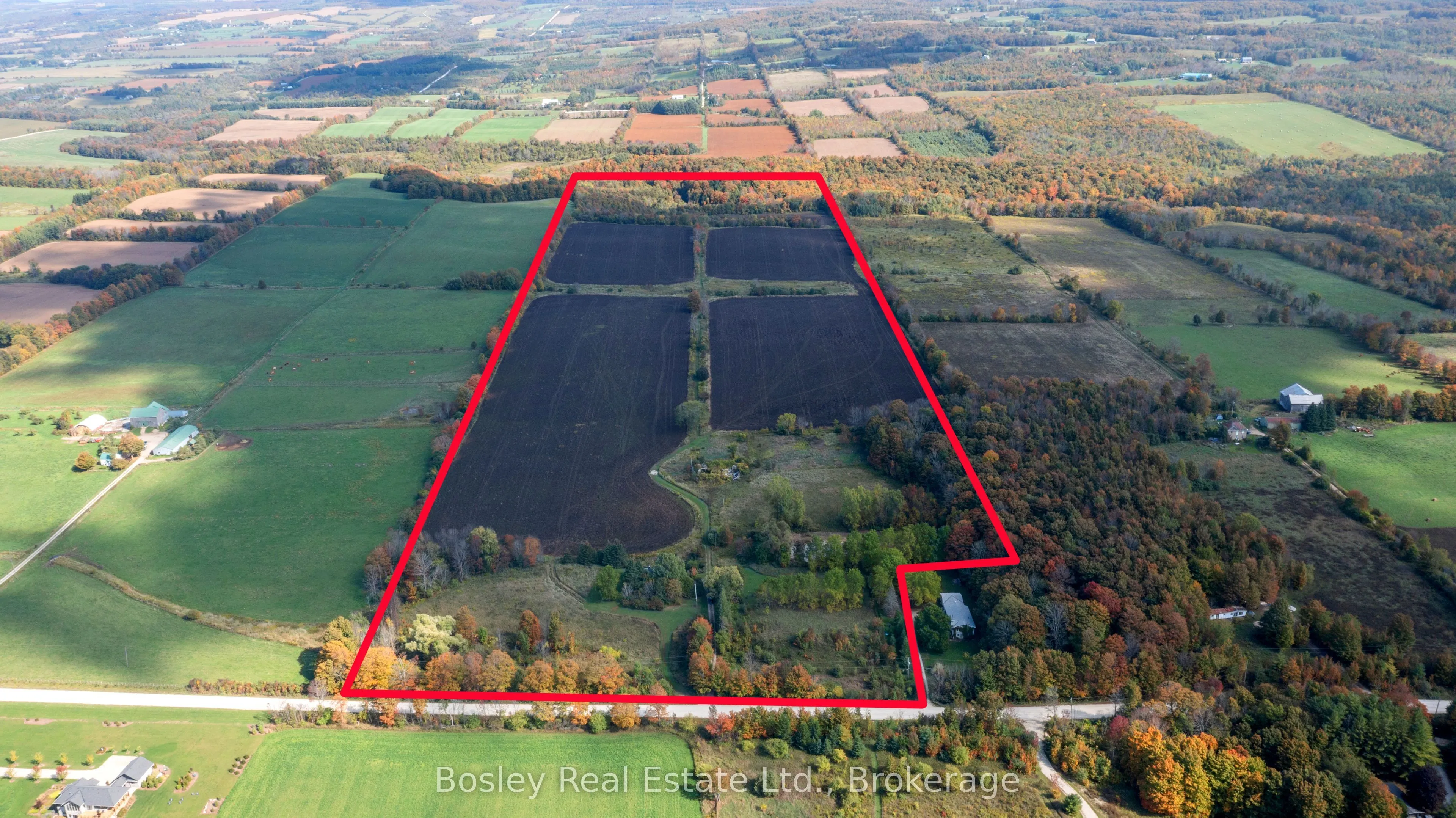 355695 The Blue Mountain Euphrasia Townline