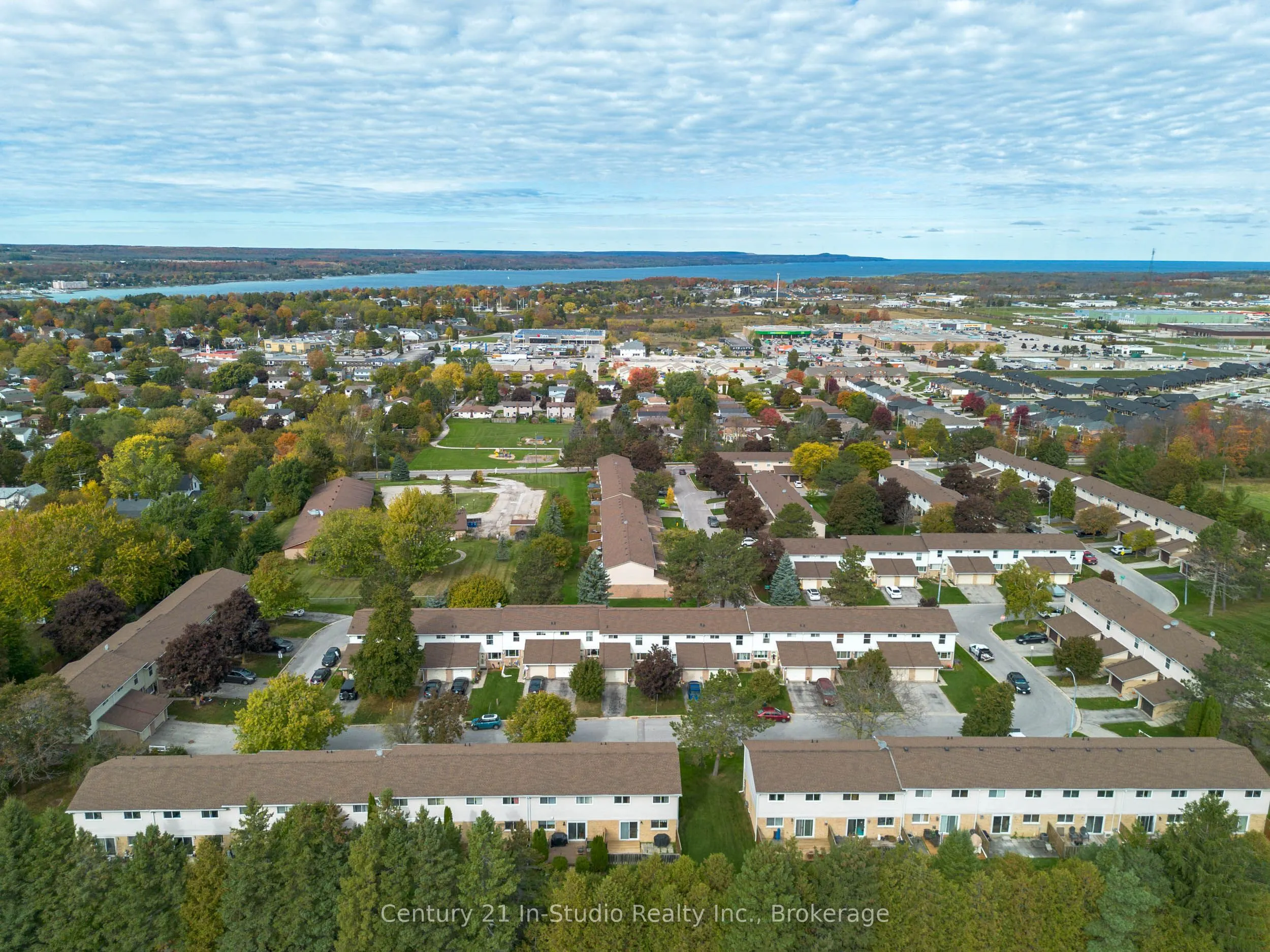 62 Laurie Crescent, #62