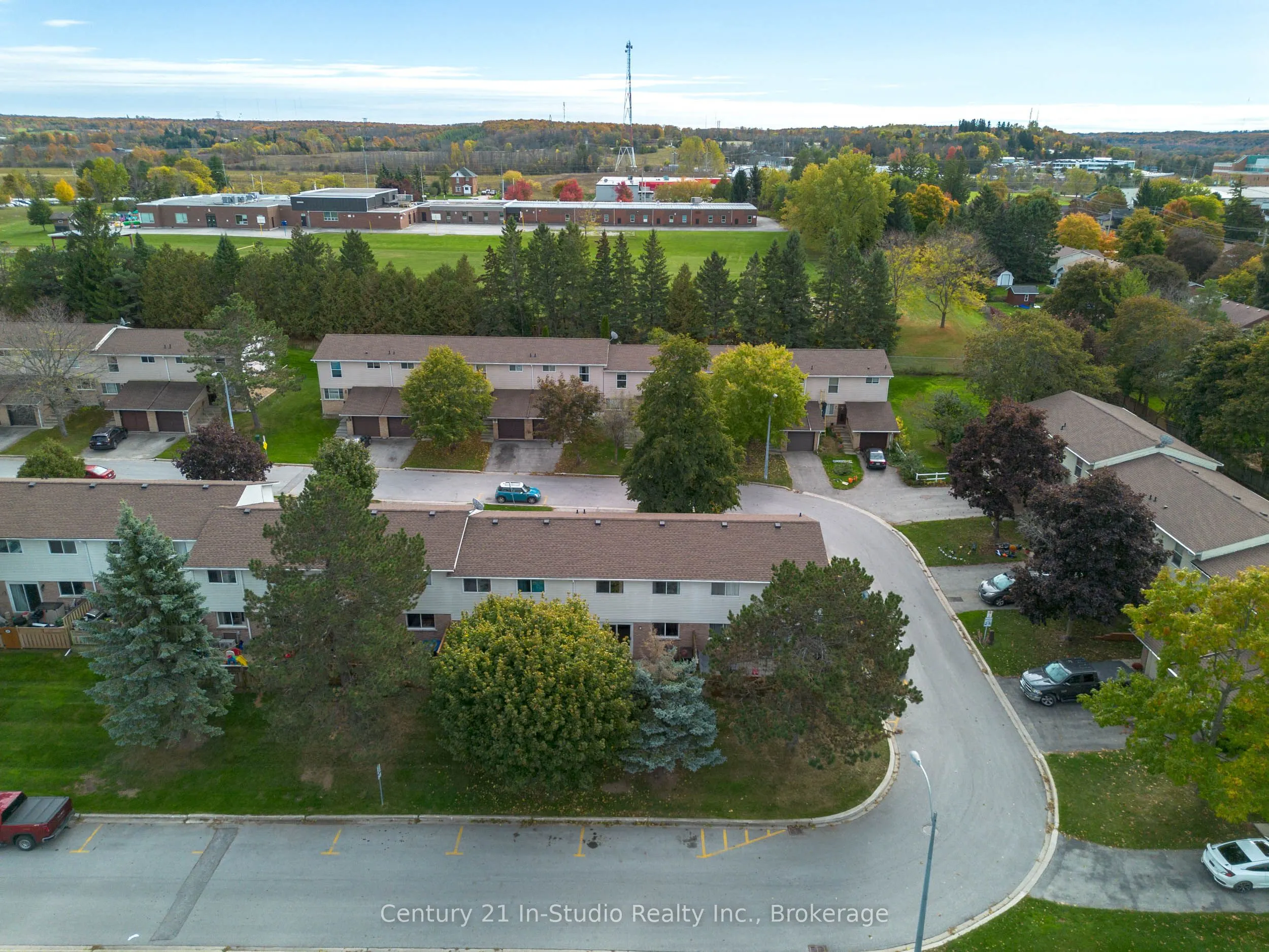 62 Laurie Crescent, #62