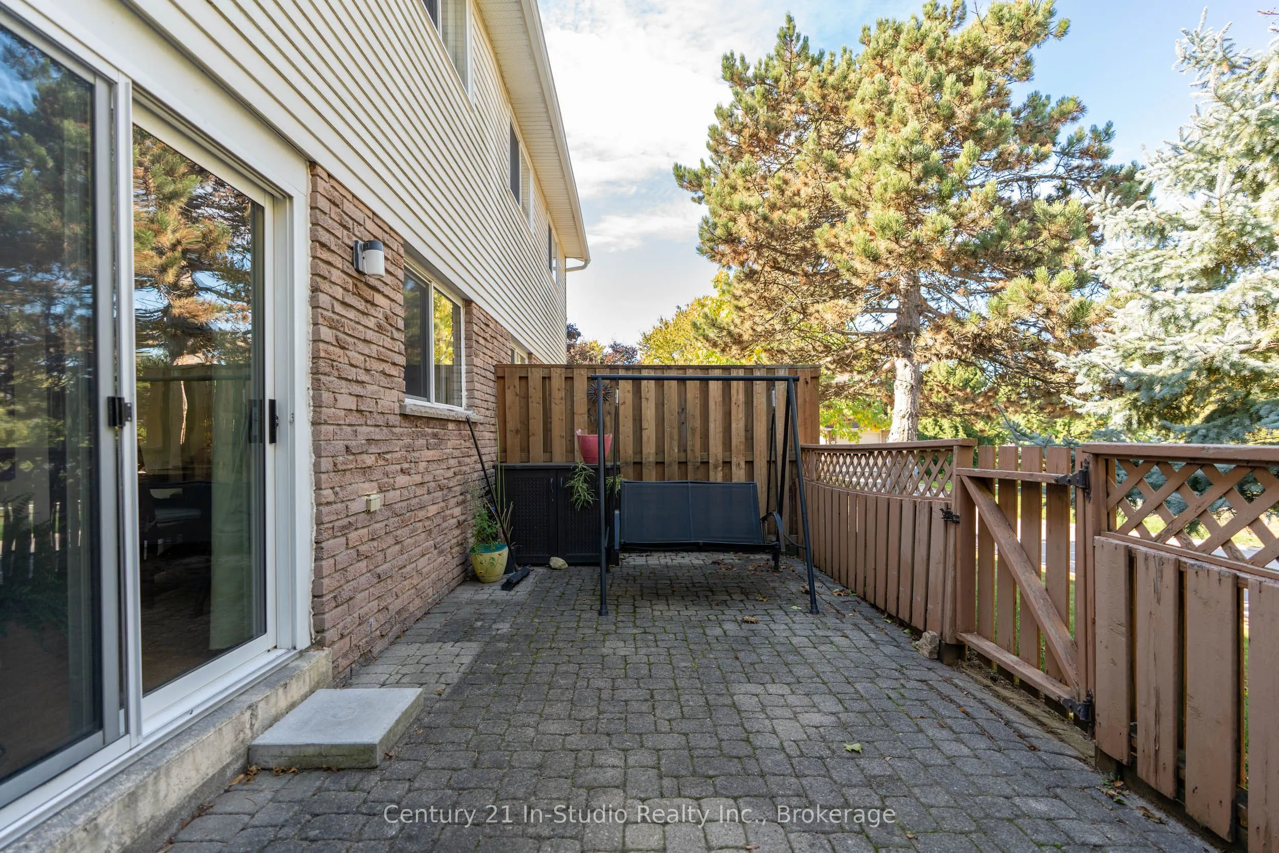 62 Laurie Crescent, #62