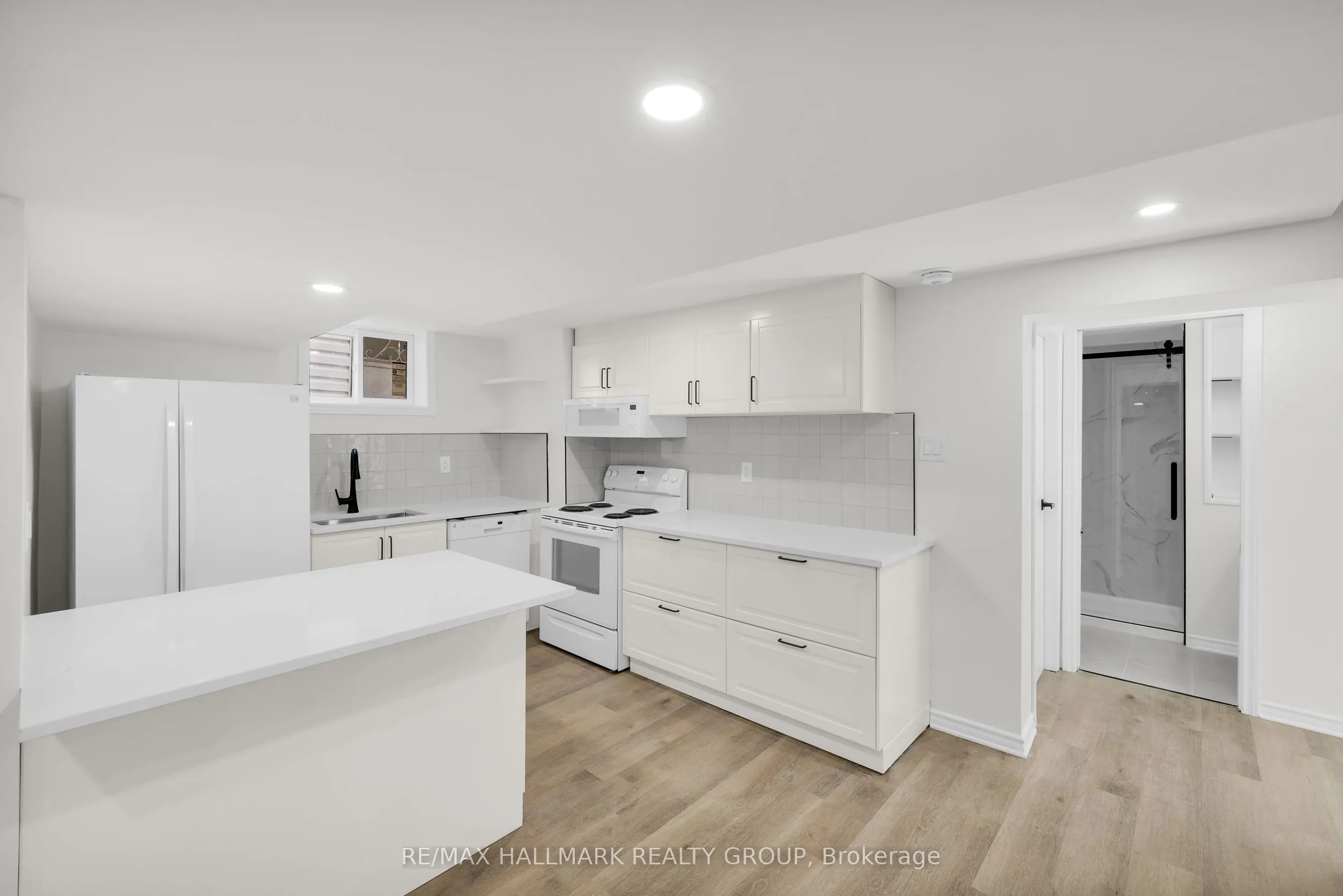 26 SPRING GARDEN Avenue