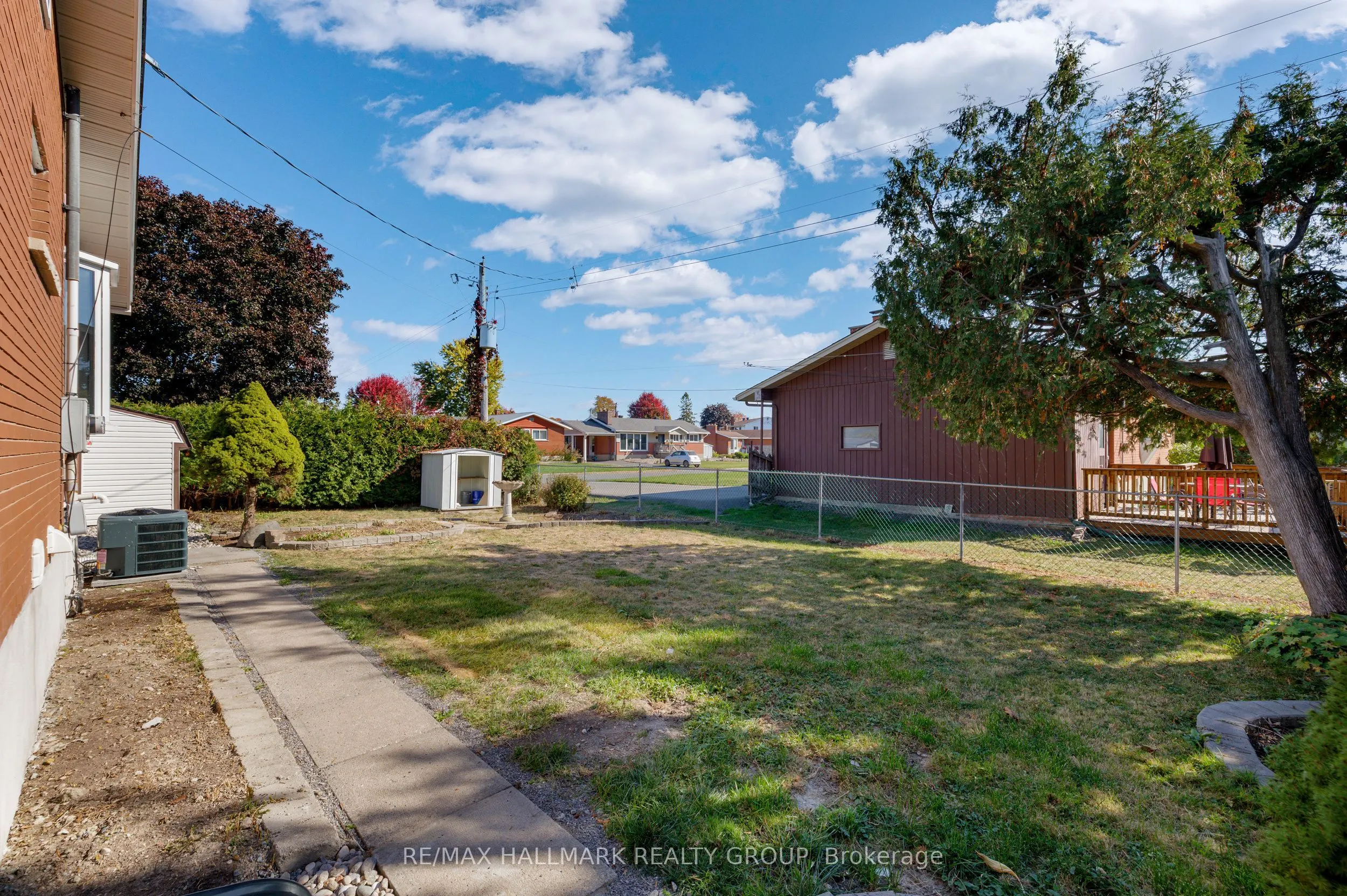 26 SPRING GARDEN Avenue