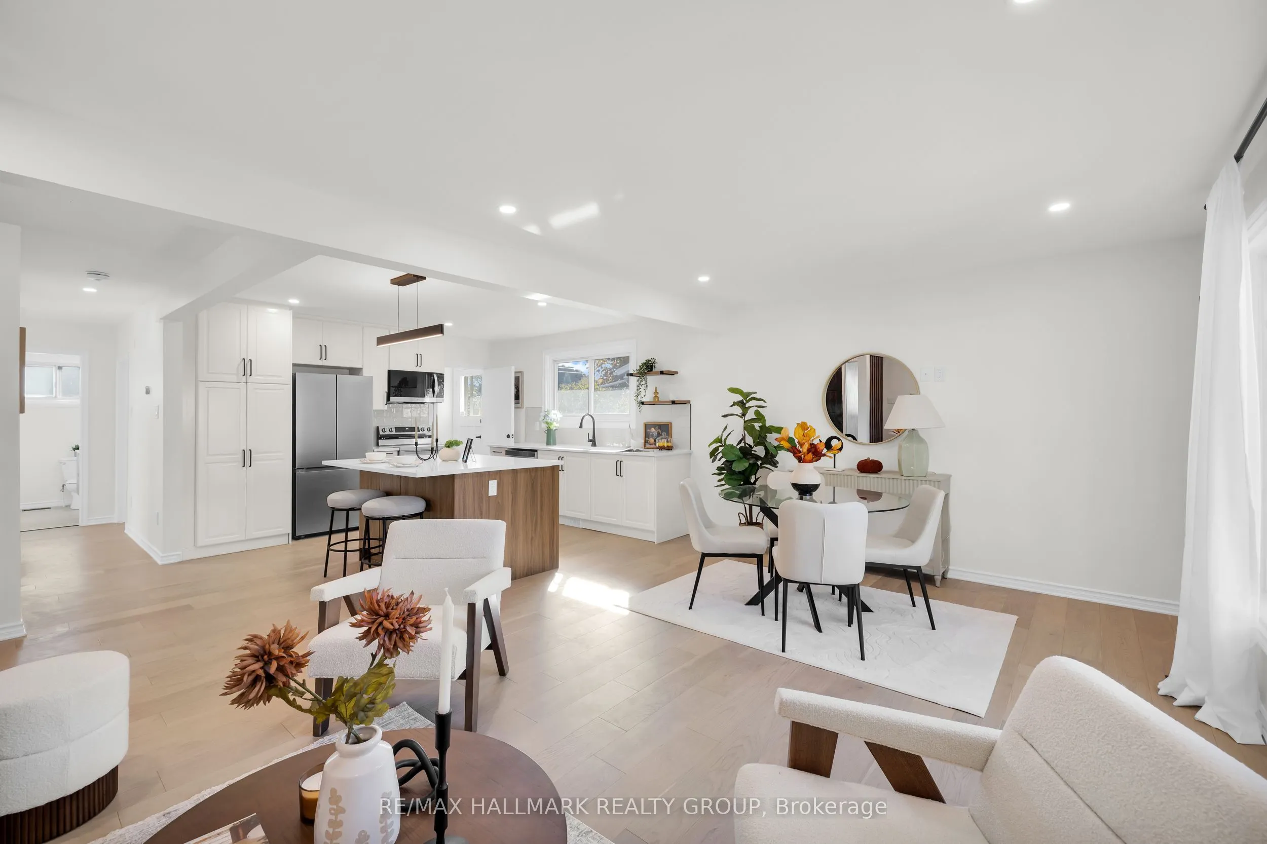 26 SPRING GARDEN Avenue