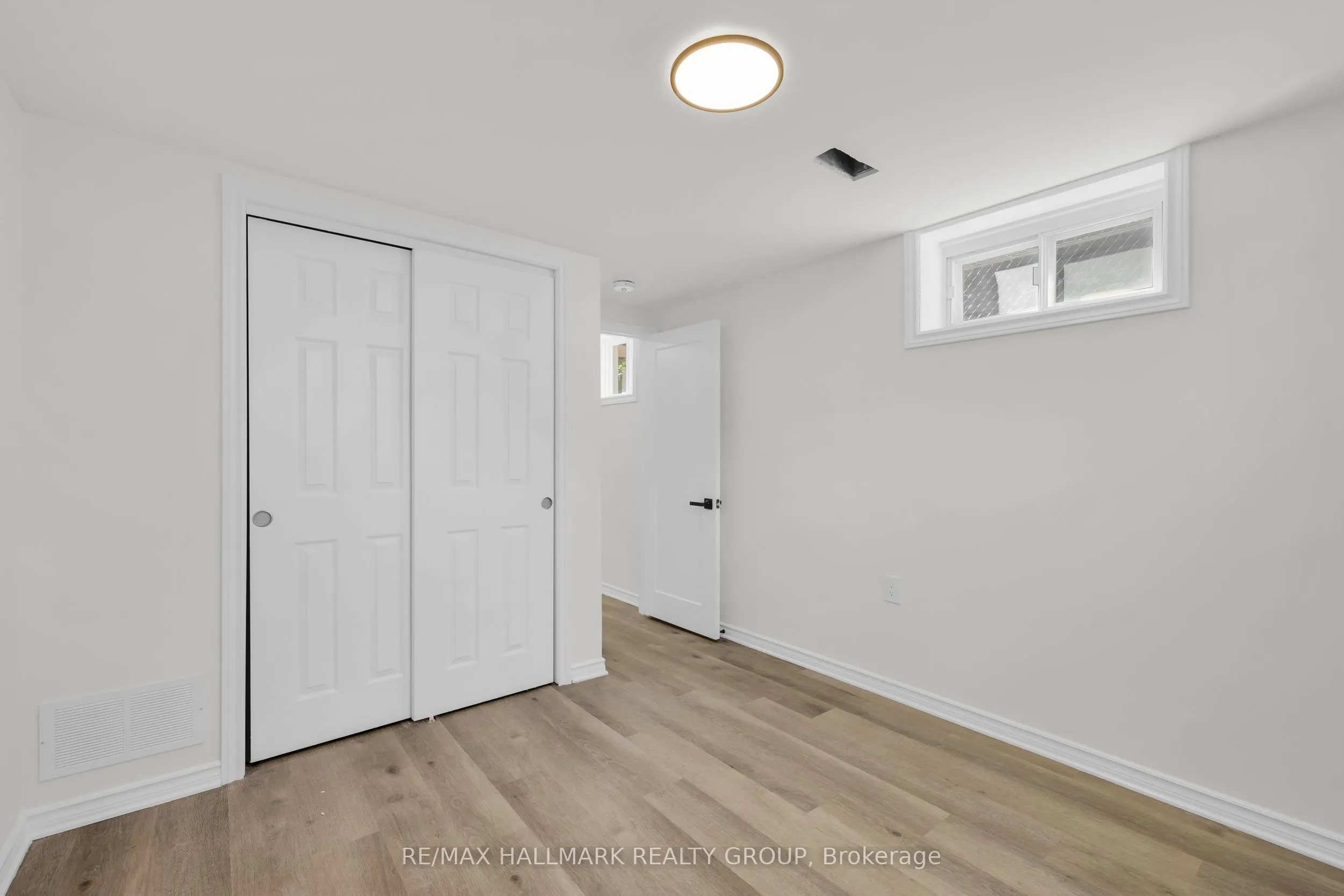 26 SPRING GARDEN Avenue