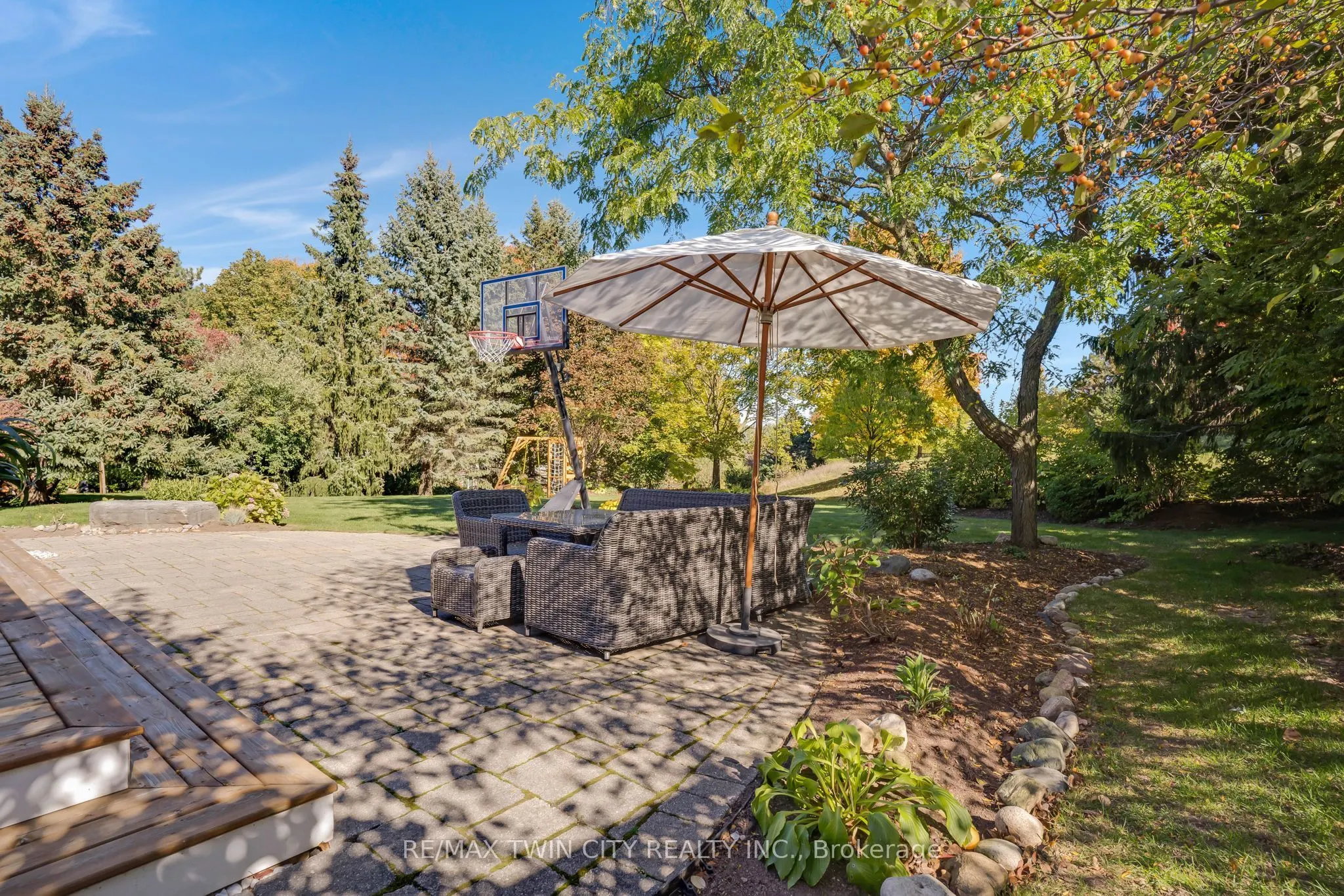 328 Wyecroft Boulevard