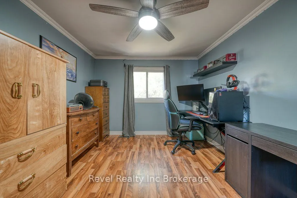 487 Springbank Avenue N, #22