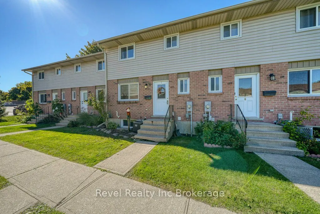 487 Springbank Avenue N, #22