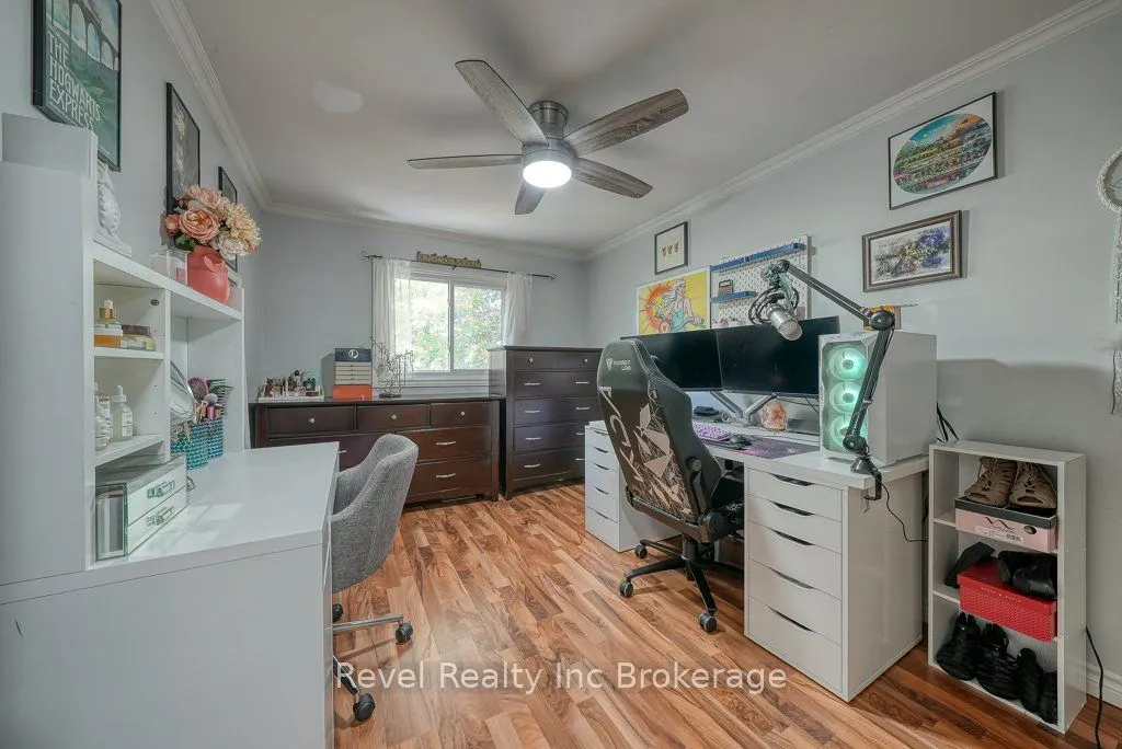 487 Springbank Avenue N, #22