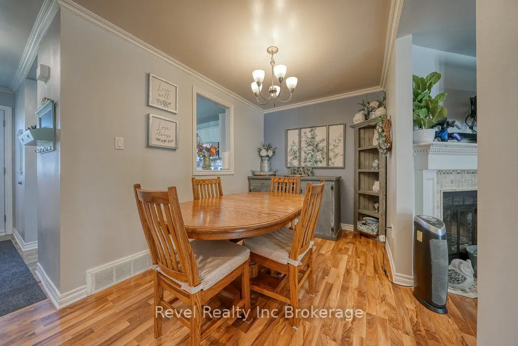 487 Springbank Avenue N, #22