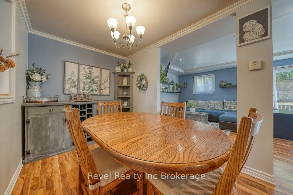 487 Springbank Avenue N, #22