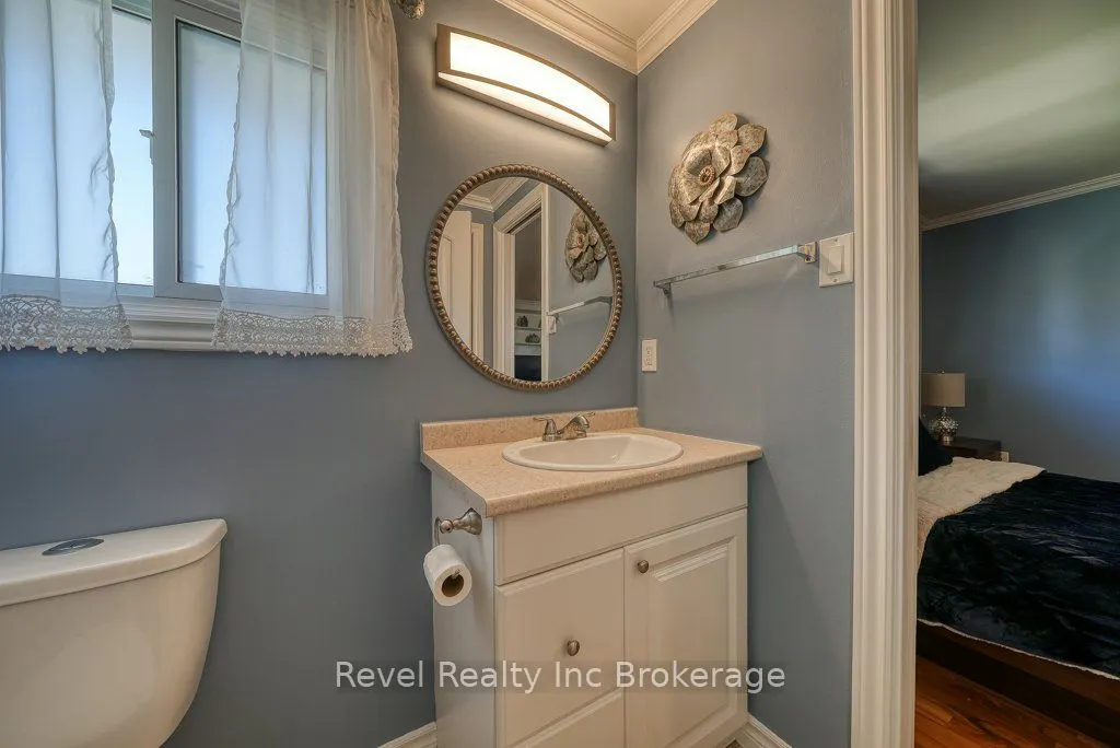 487 Springbank Avenue N, #22