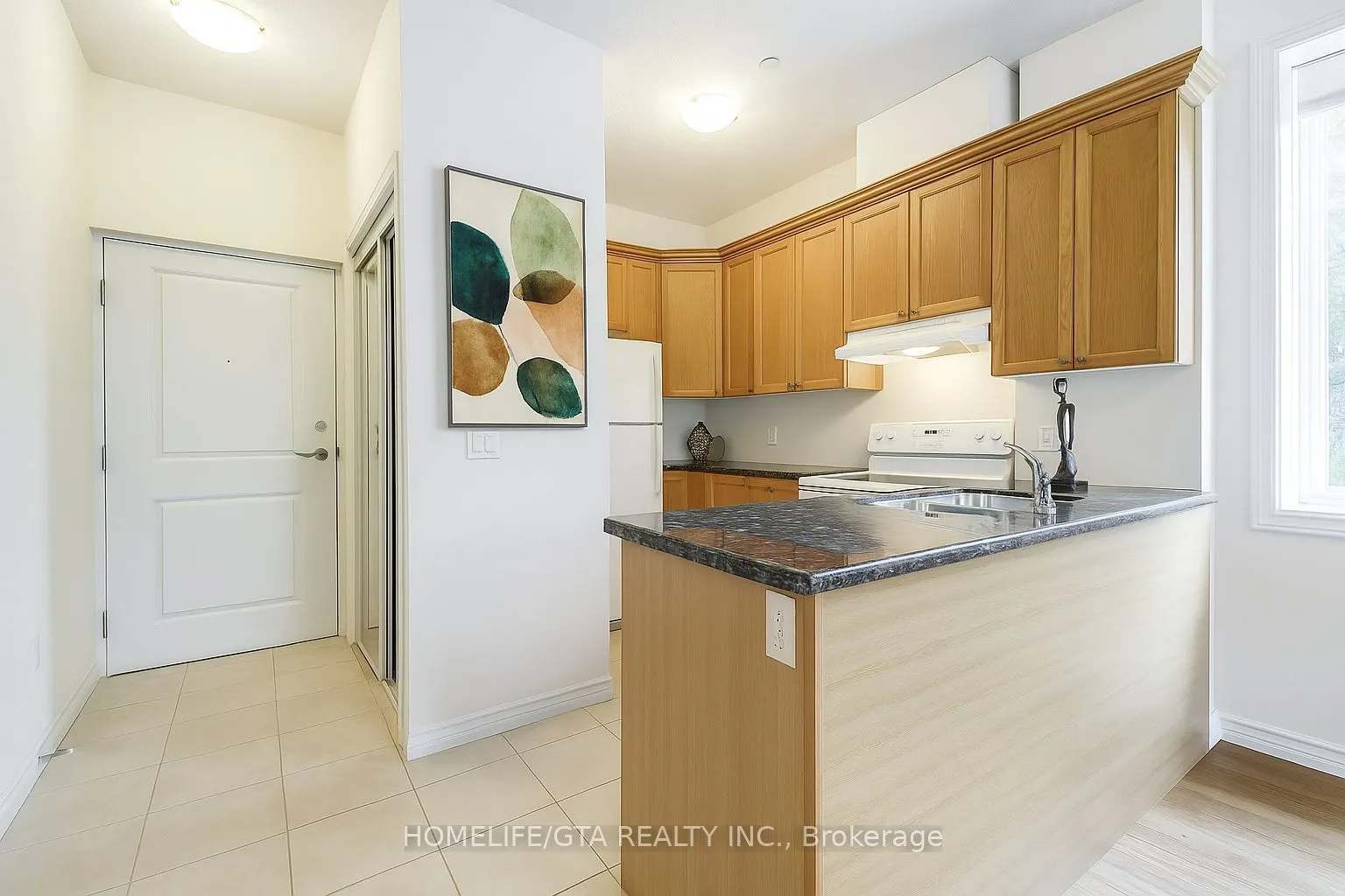 95 Wilson Street W, #102
