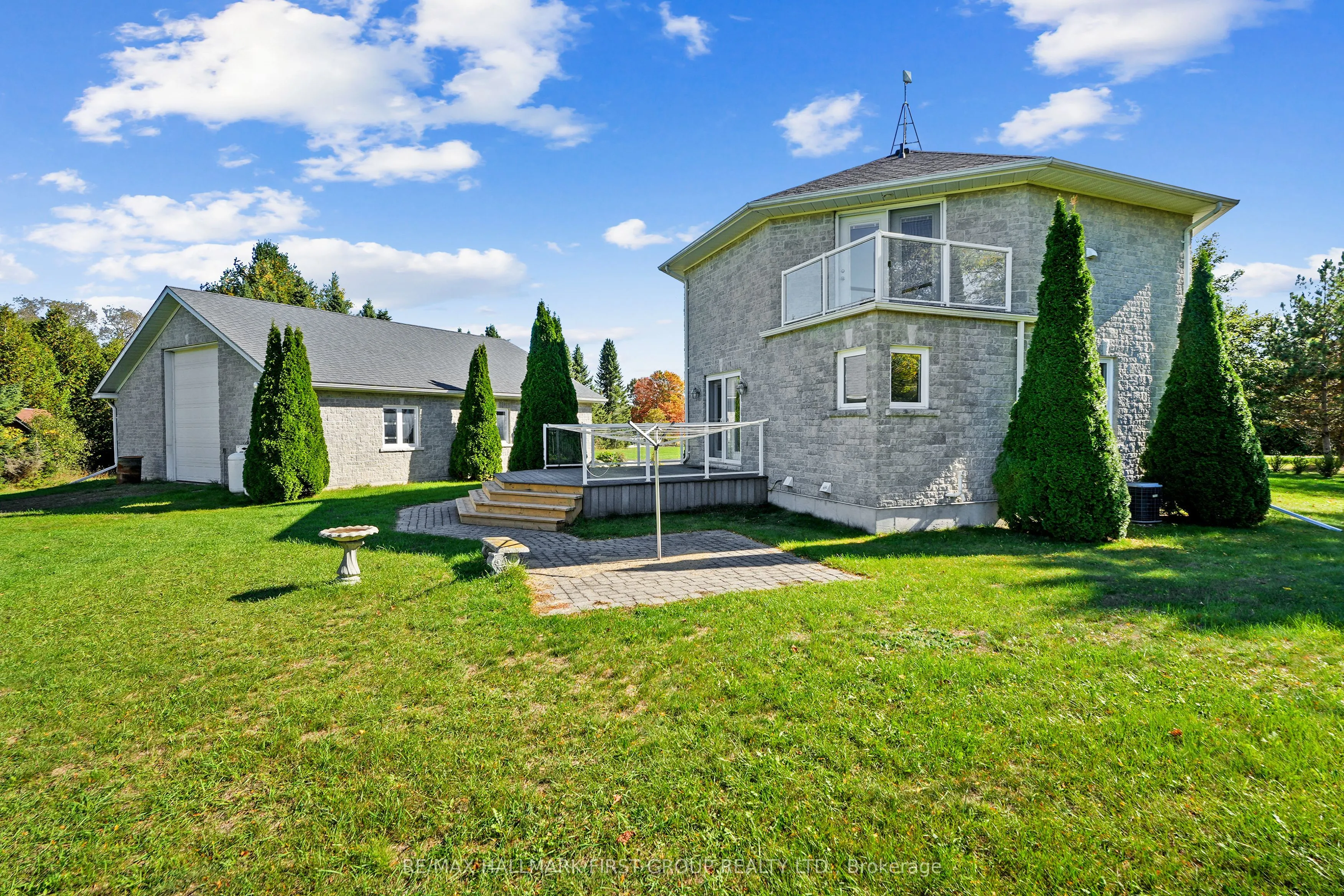 282 Lakeshore Road