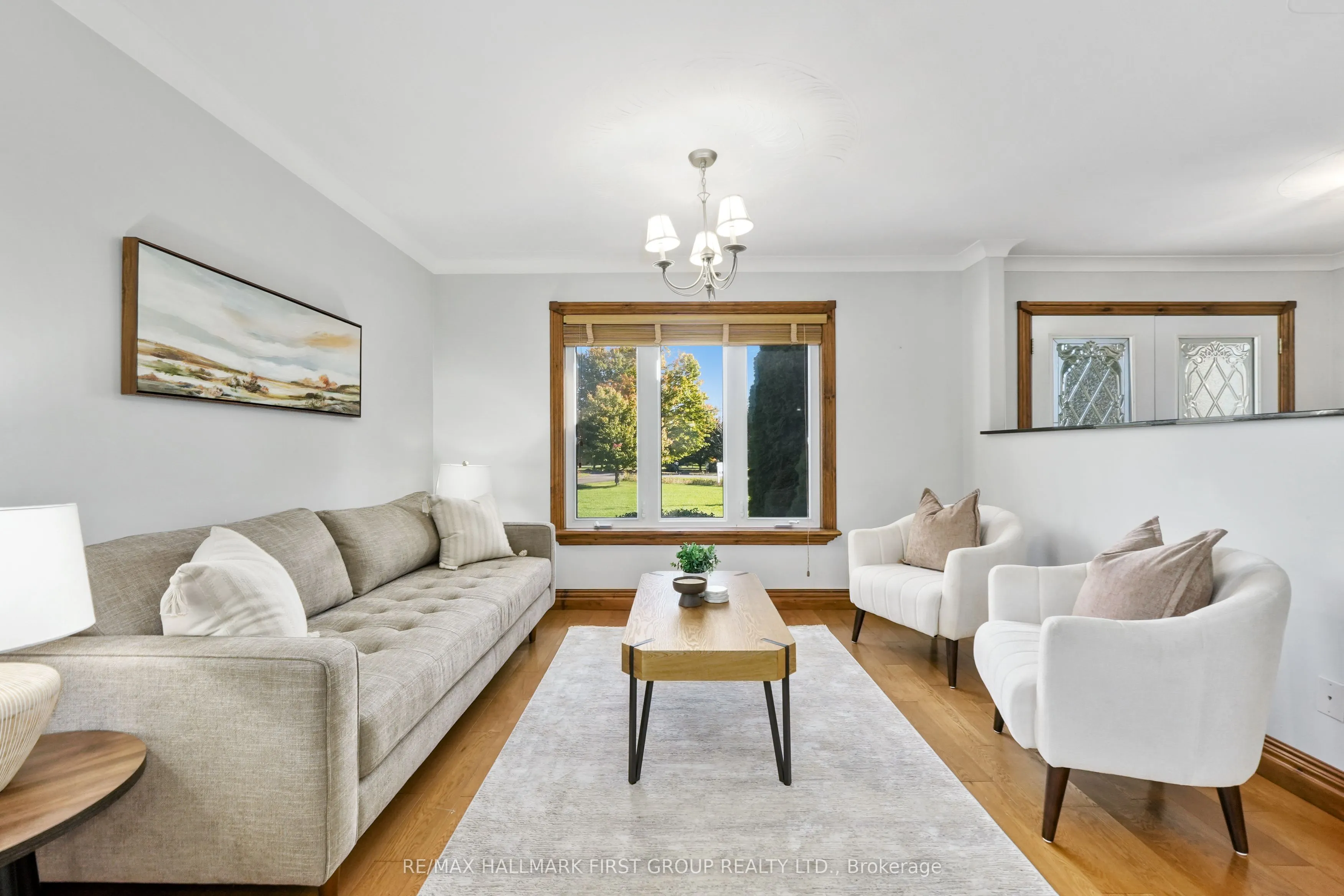 282 Lakeshore Road
