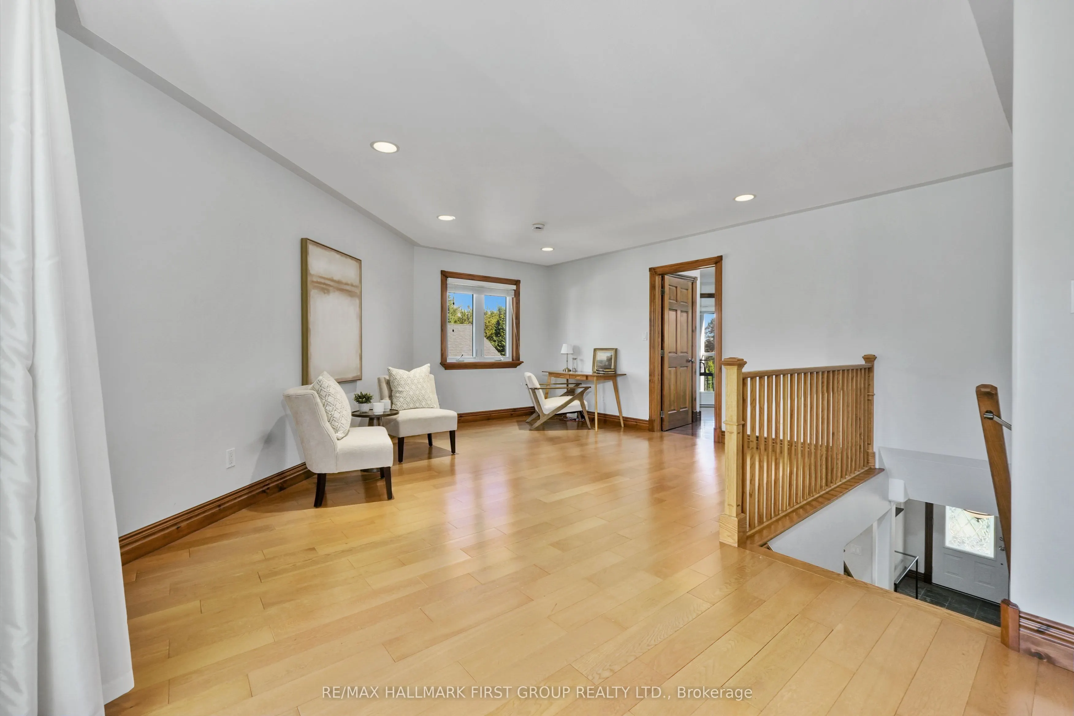 282 Lakeshore Road