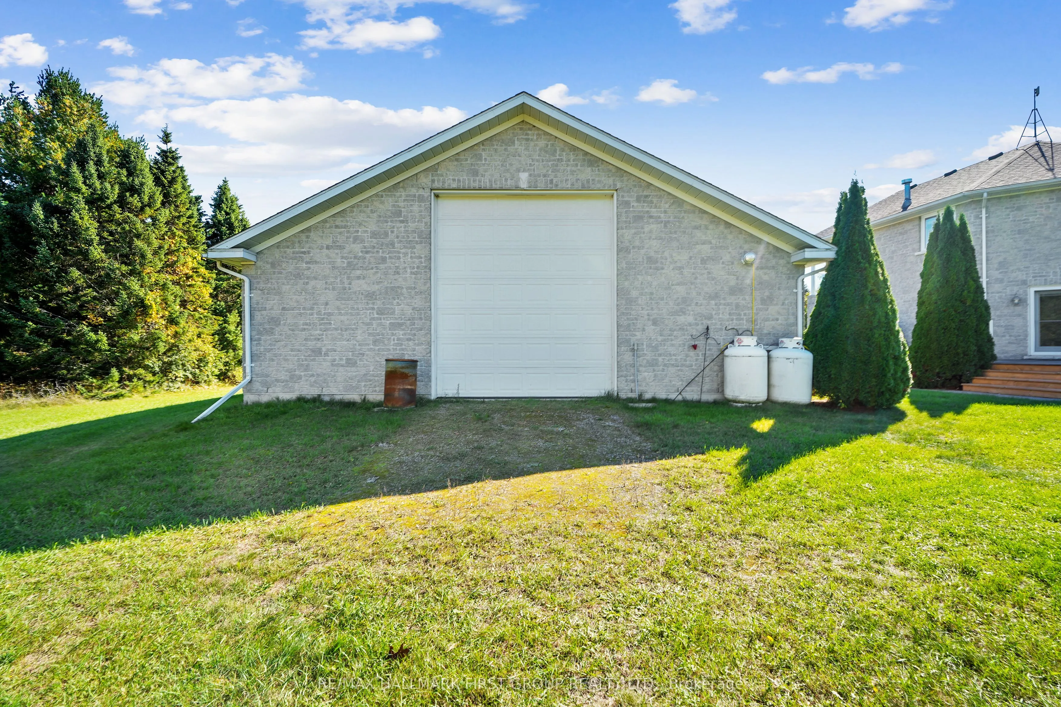 282 Lakeshore Road