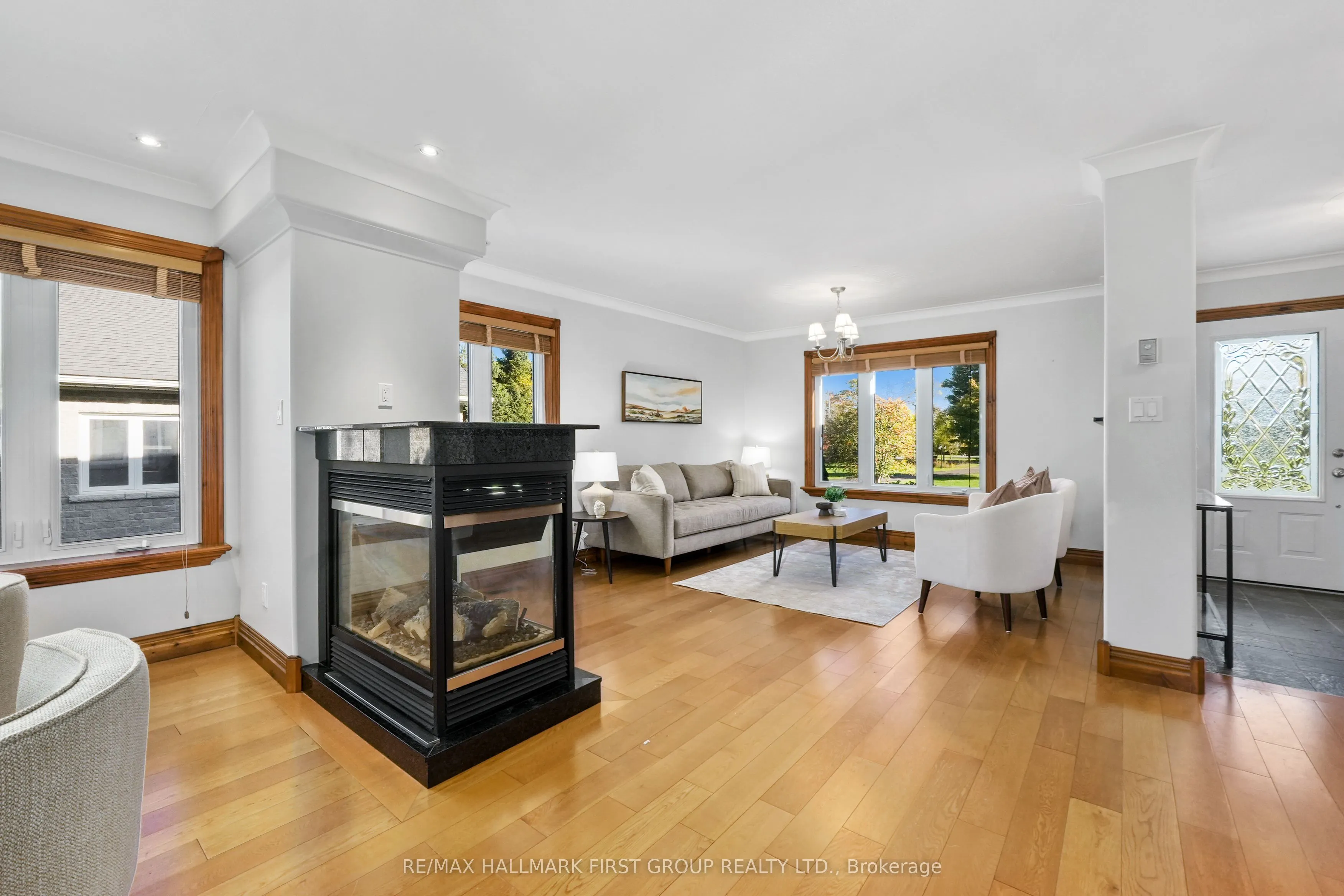282 Lakeshore Road