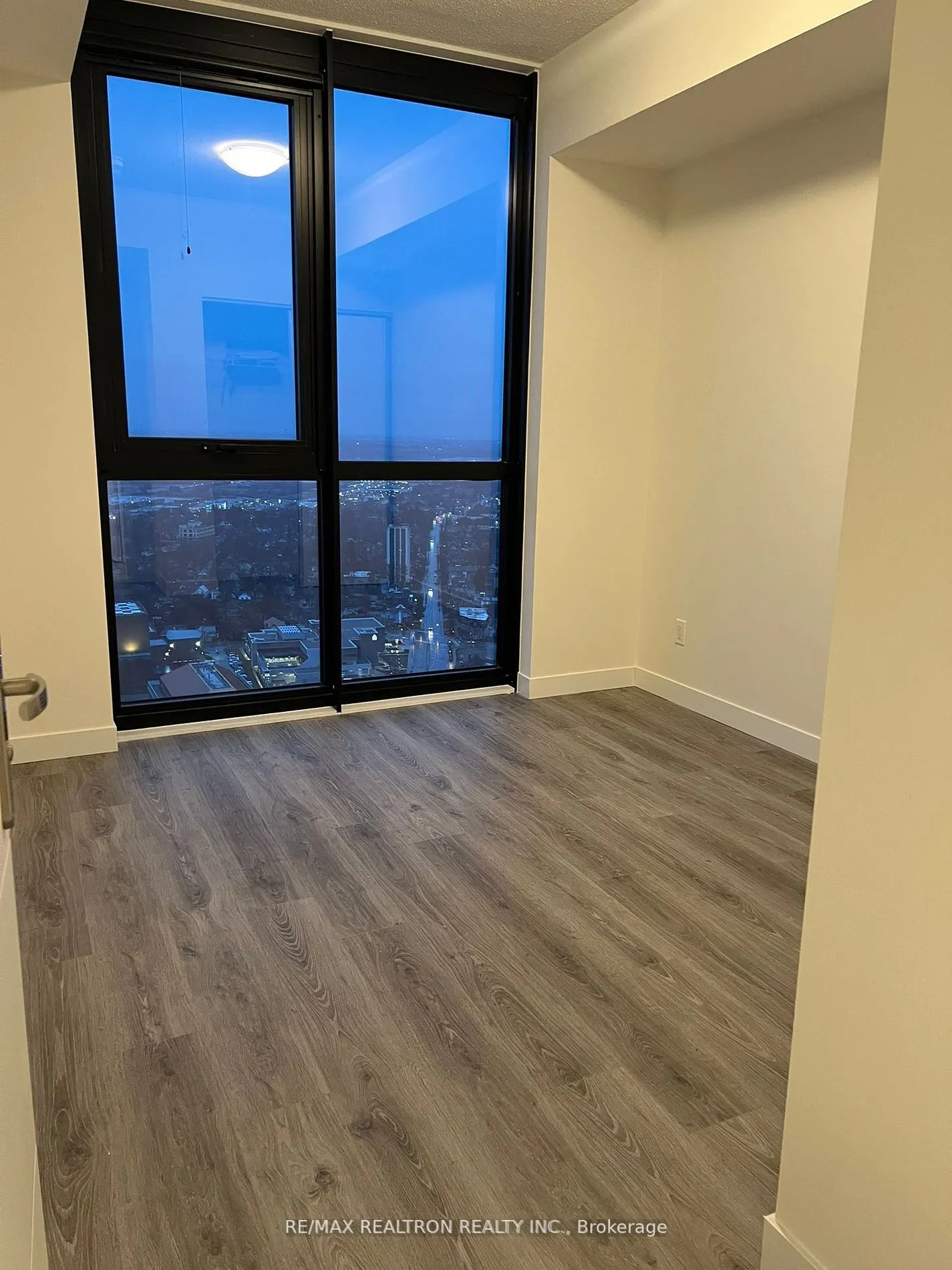 60 Frederick Street, #3805