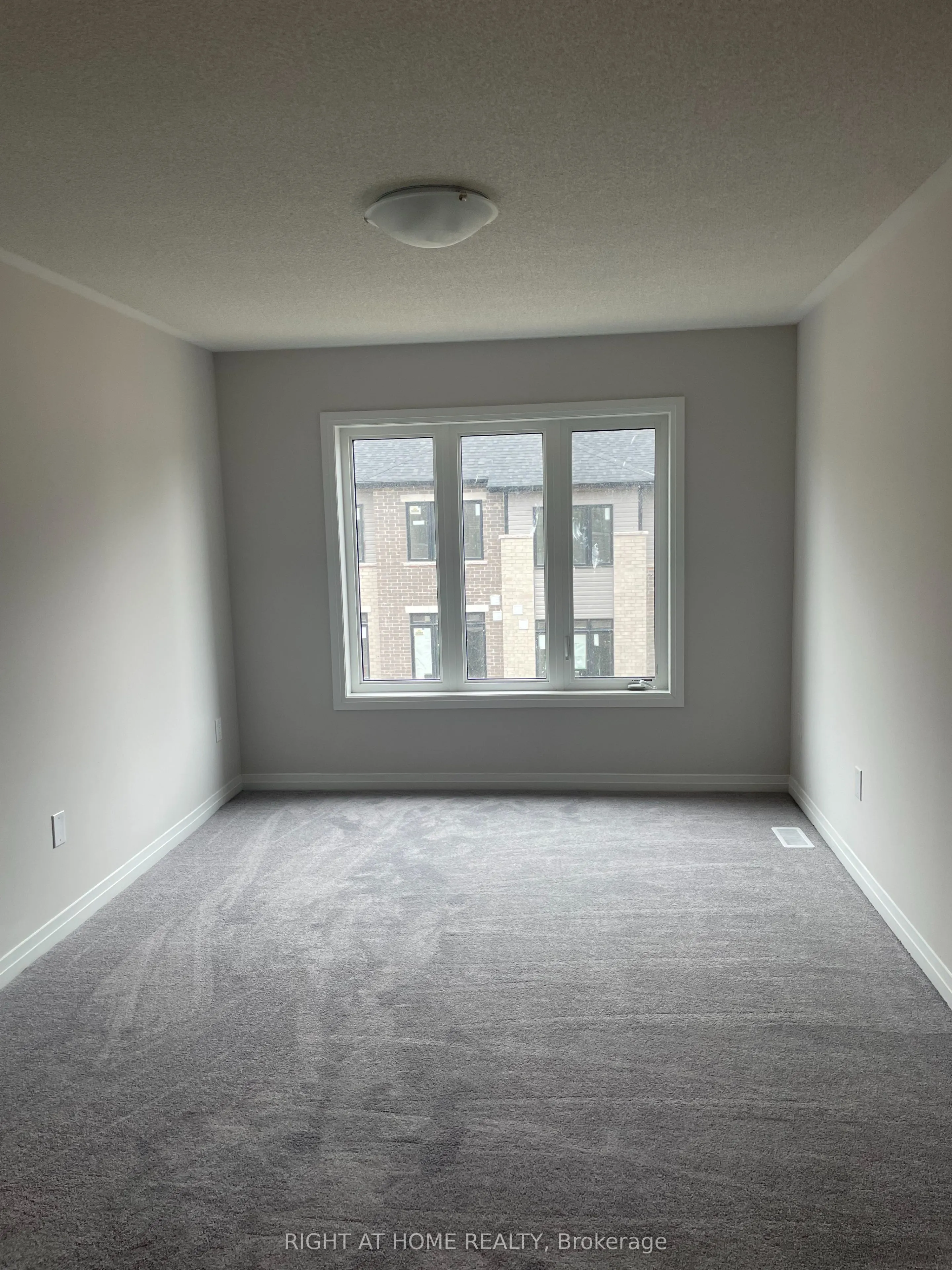 585 Colborne Street E, #906