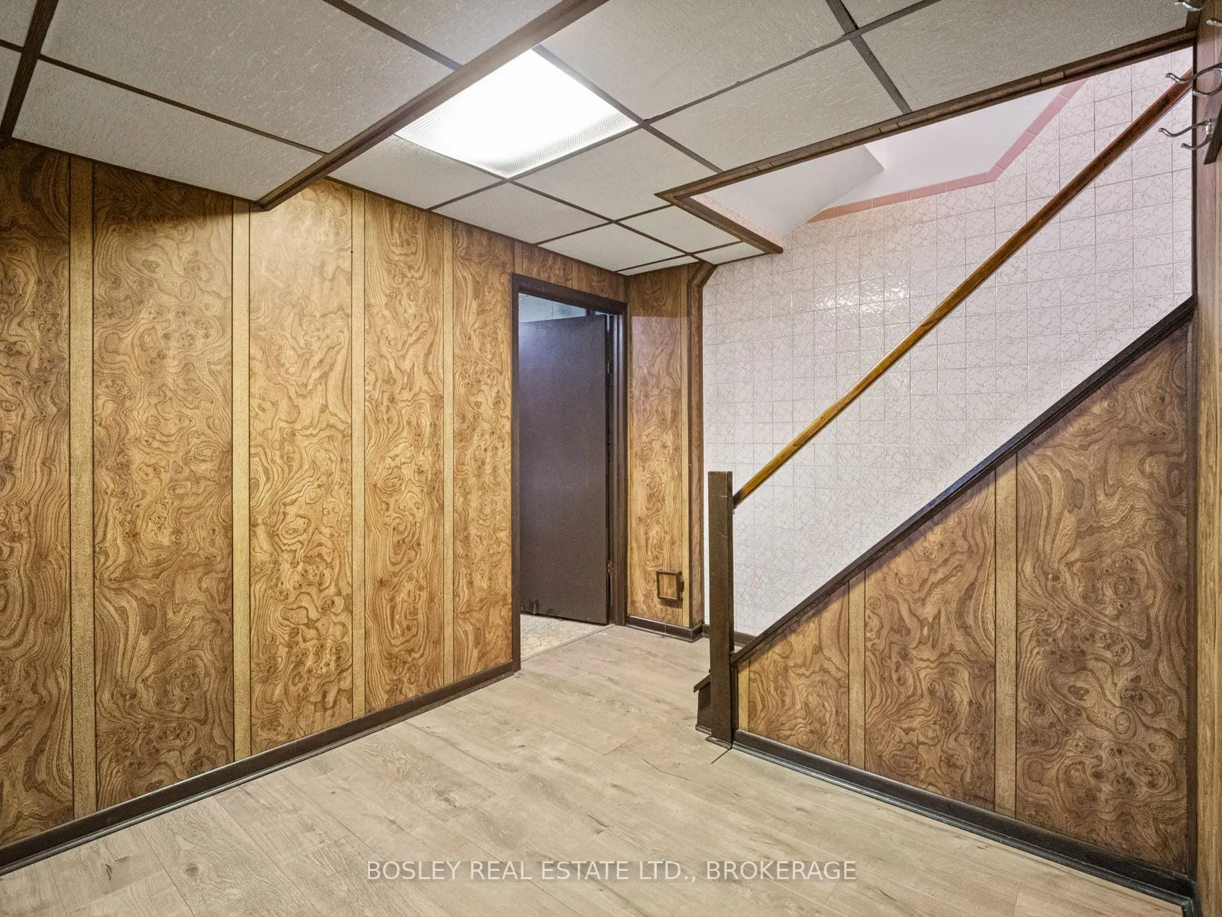 276 Gross Avenue