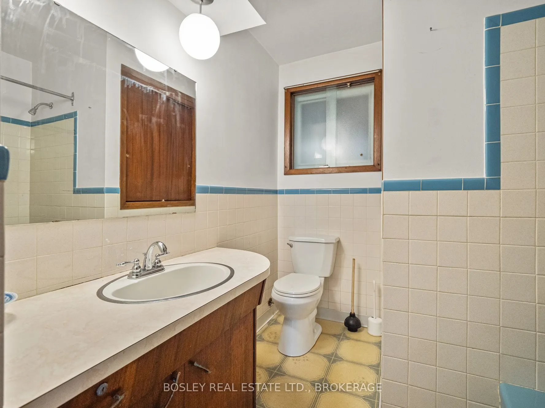 276 Gross Avenue