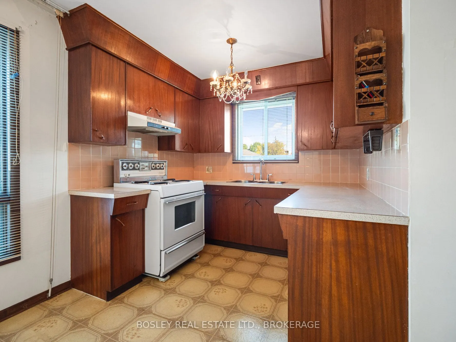 276 Gross Avenue