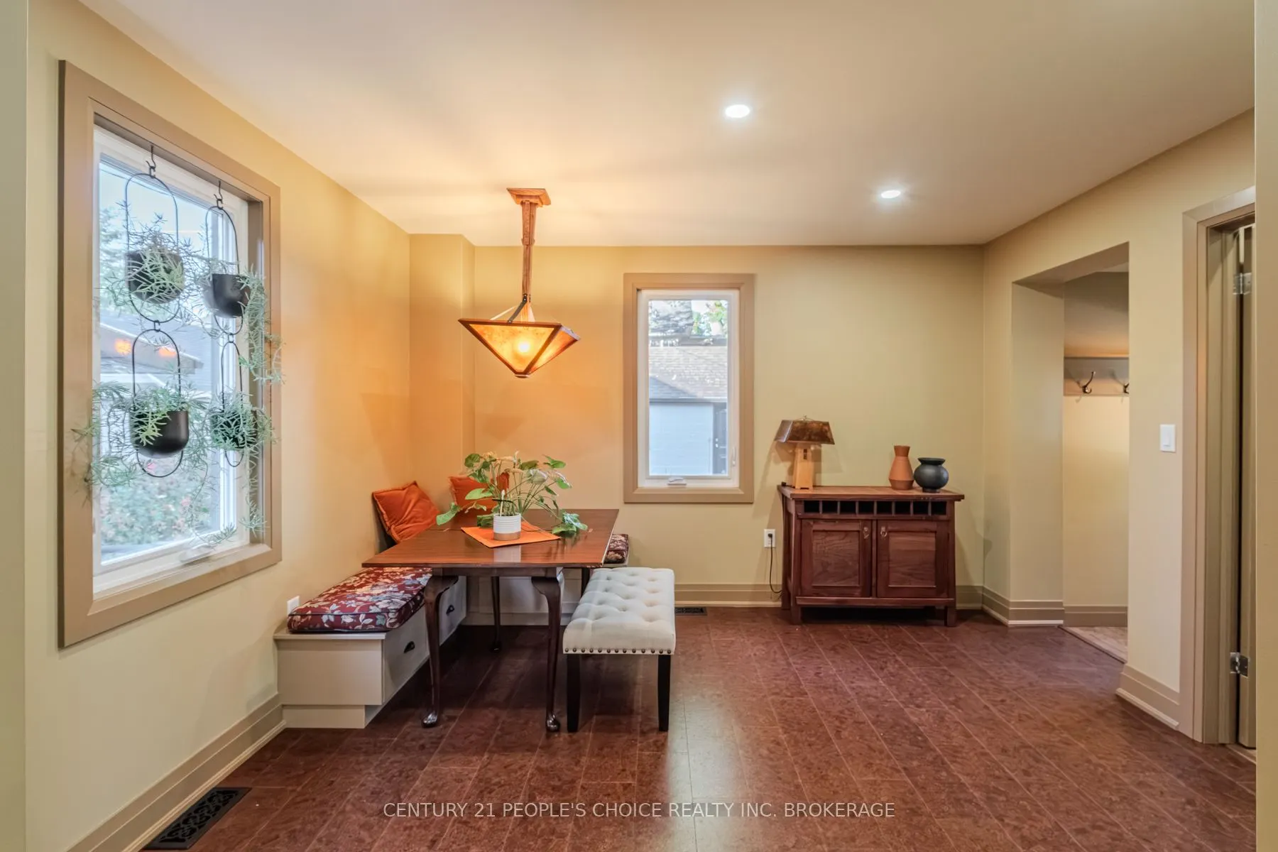 74 LYNWOOD Avenue