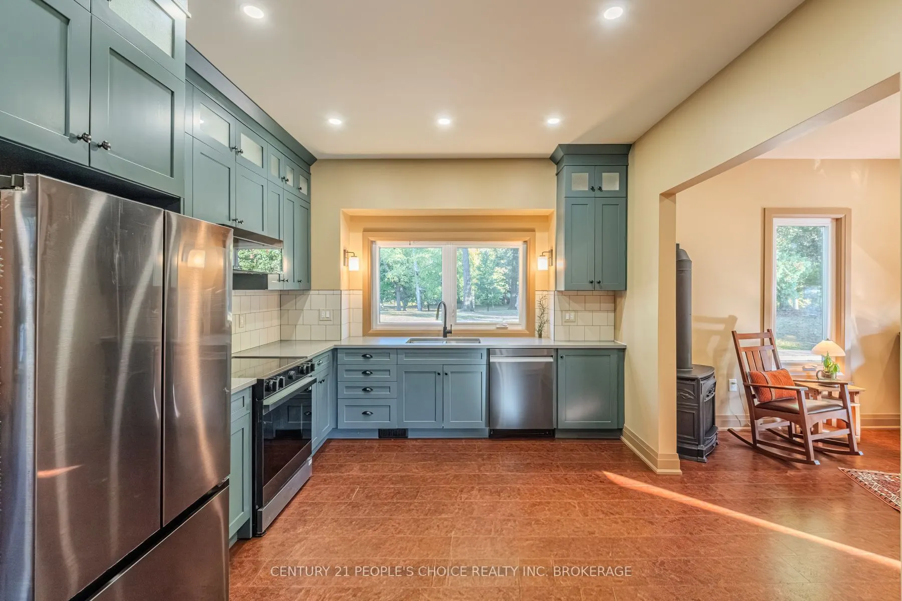 74 LYNWOOD Avenue