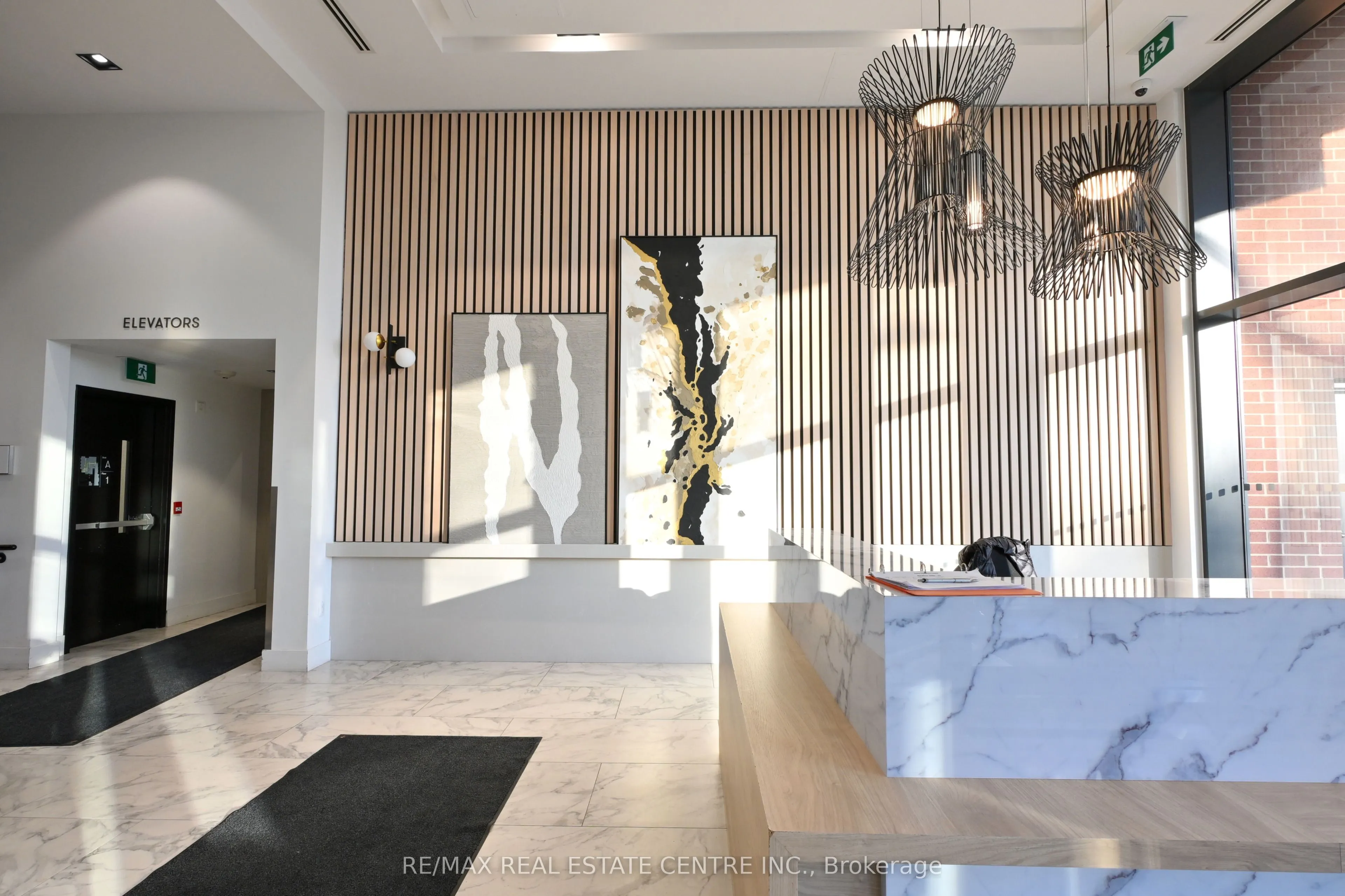 5 Wellington Street S, #1803