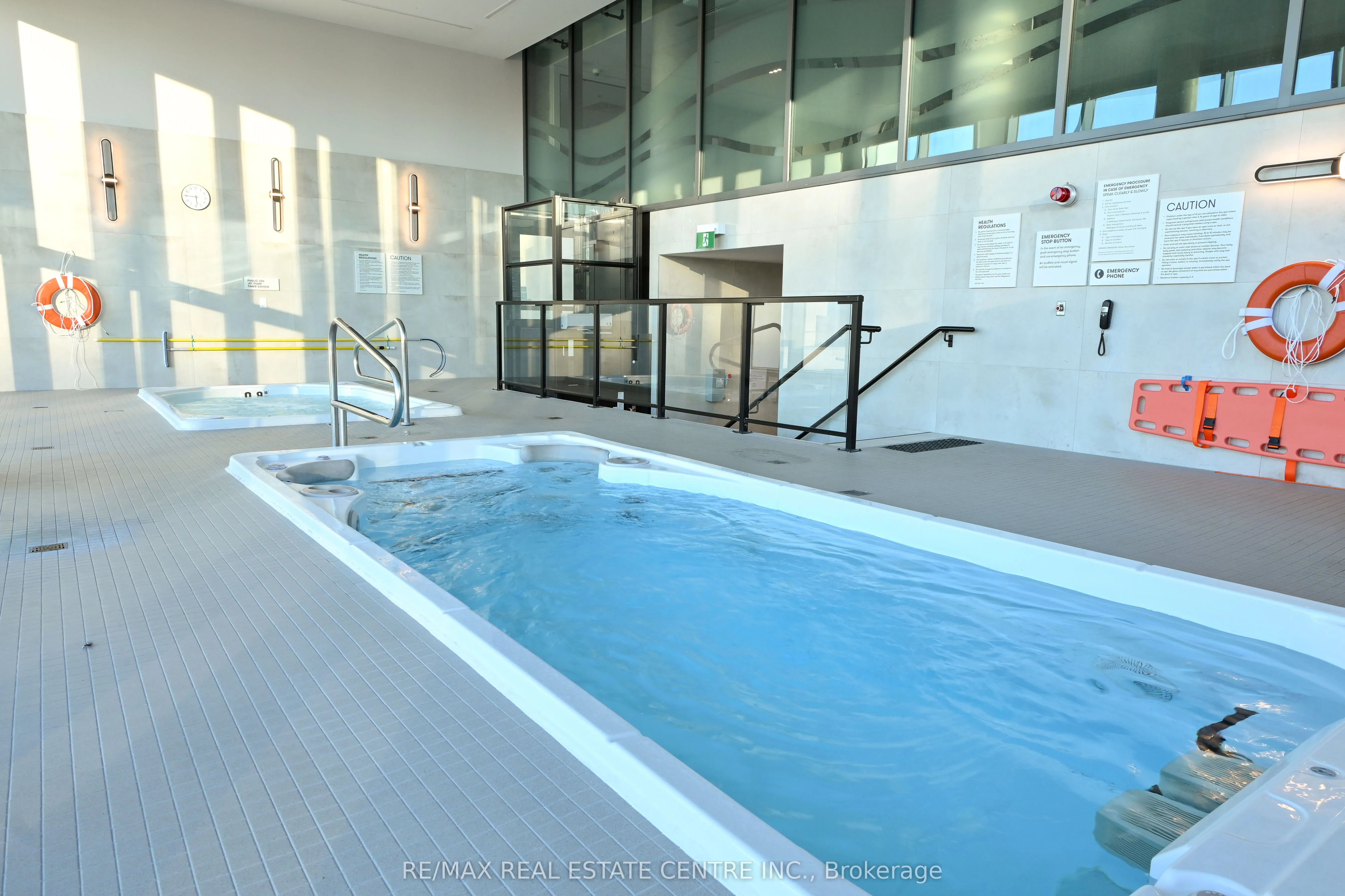 5 Wellington Street S, #1803