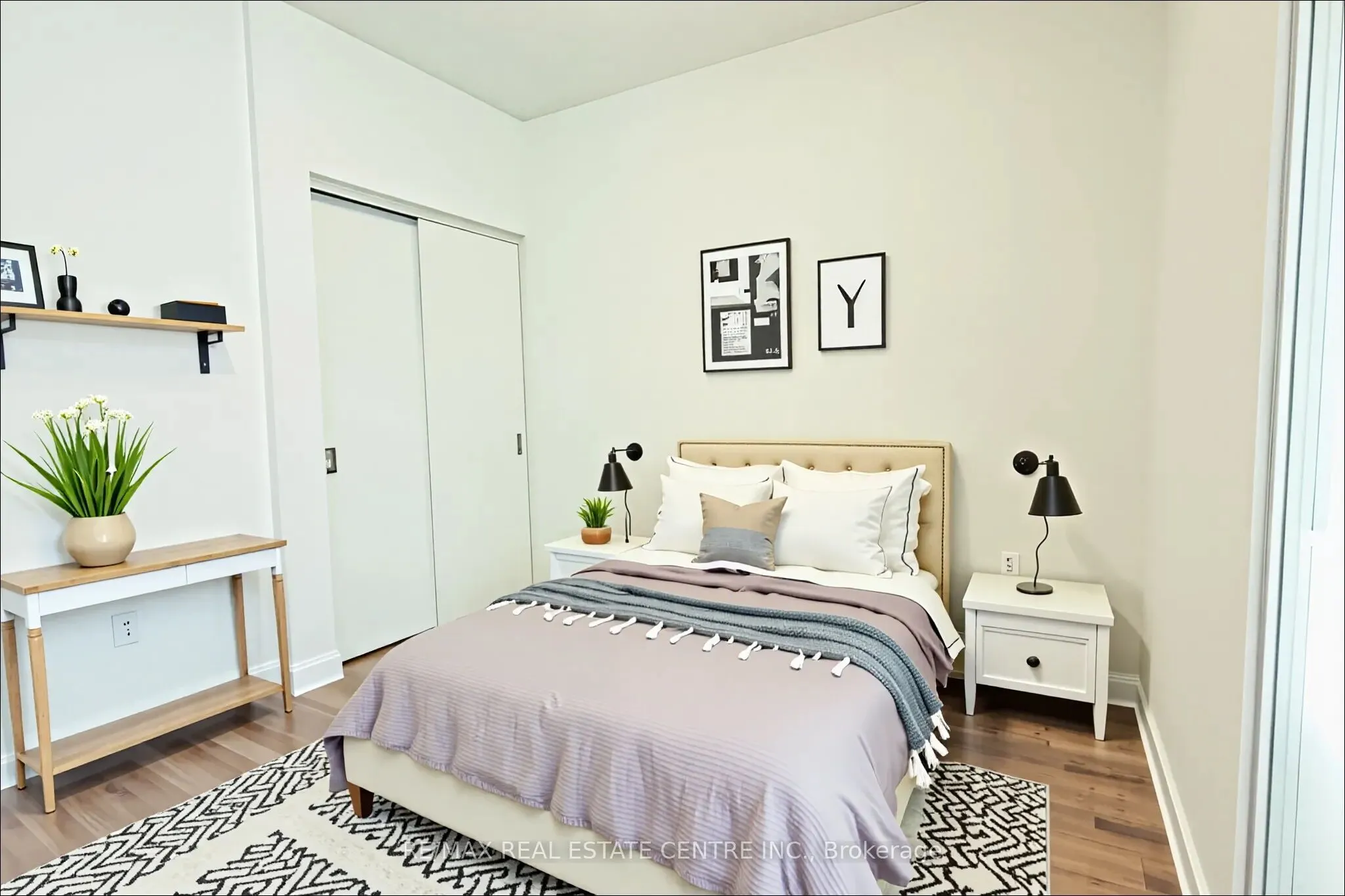 5 Wellington Street S, #1803
