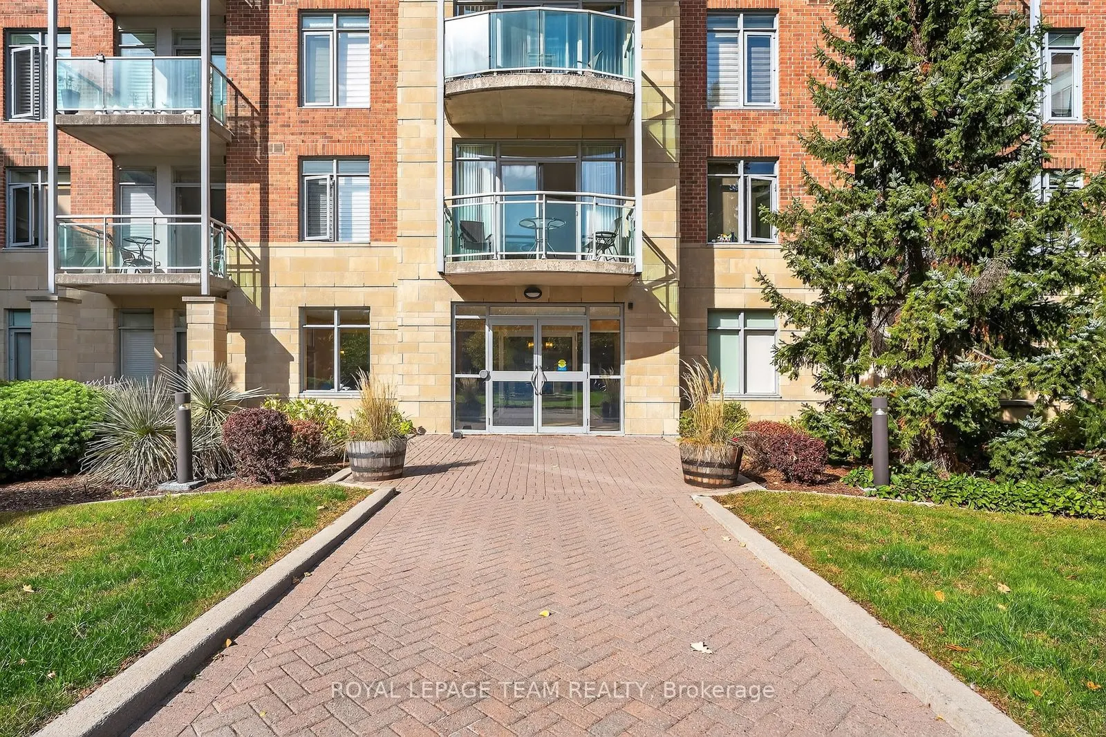 205 Bolton Street, #230
