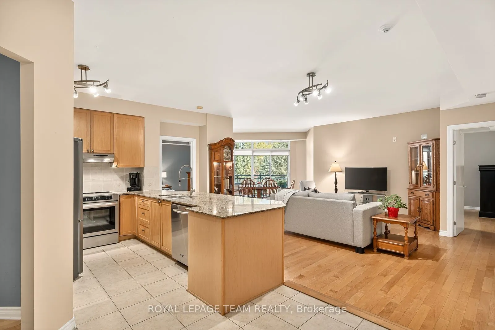 205 Bolton Street, #230