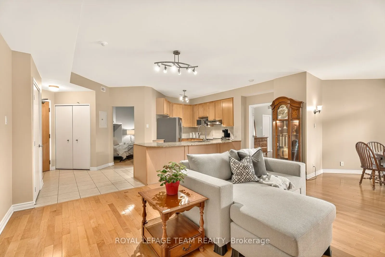 205 Bolton Street, #230