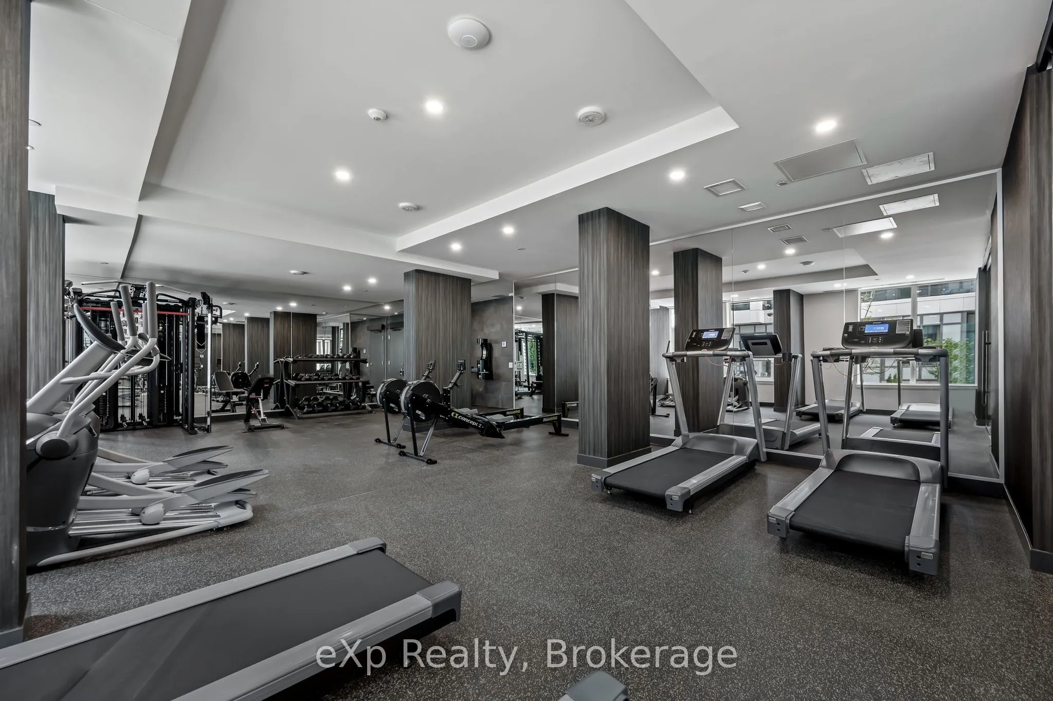 63 Arthur Street S, #804