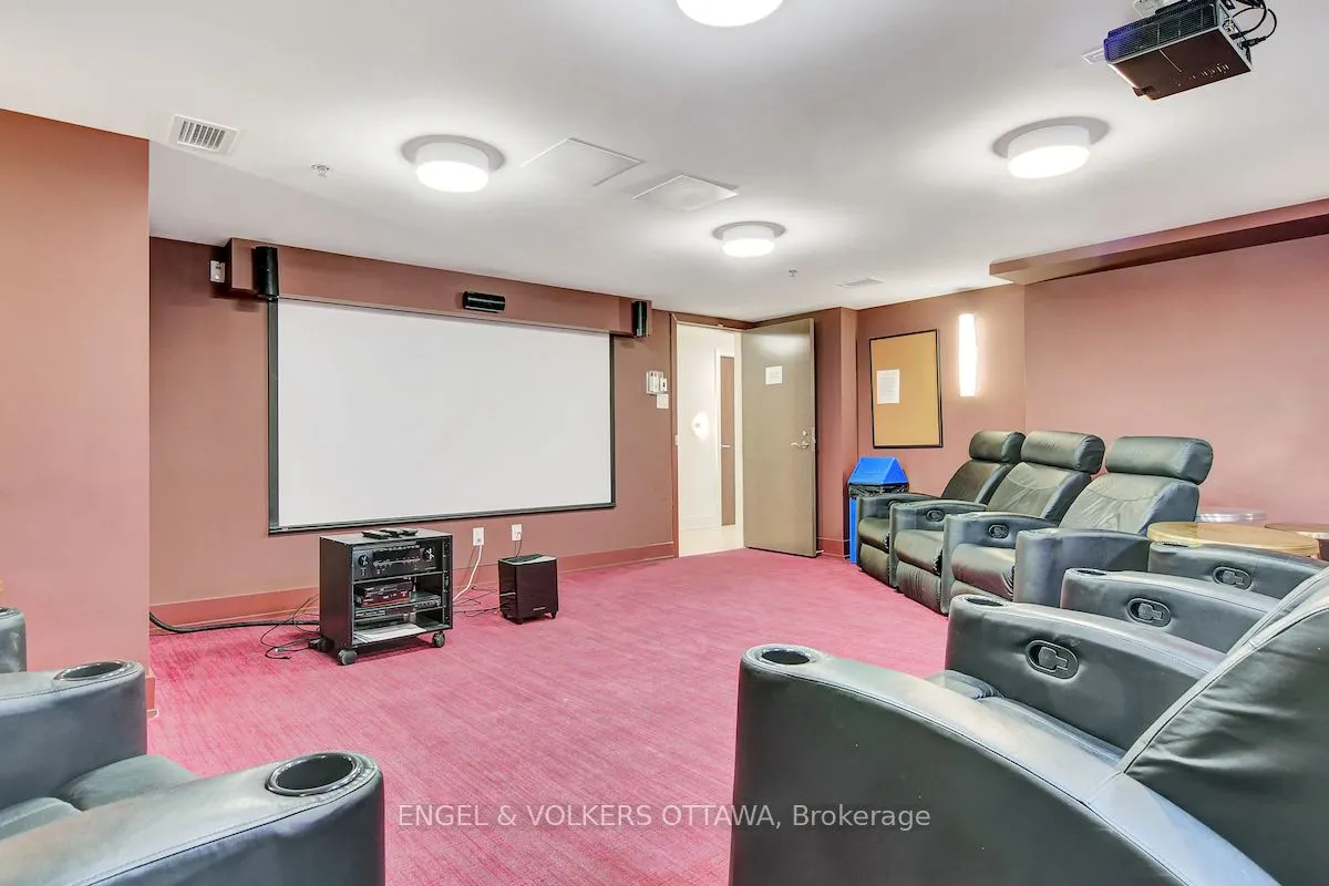 88 Richmond Road, #707