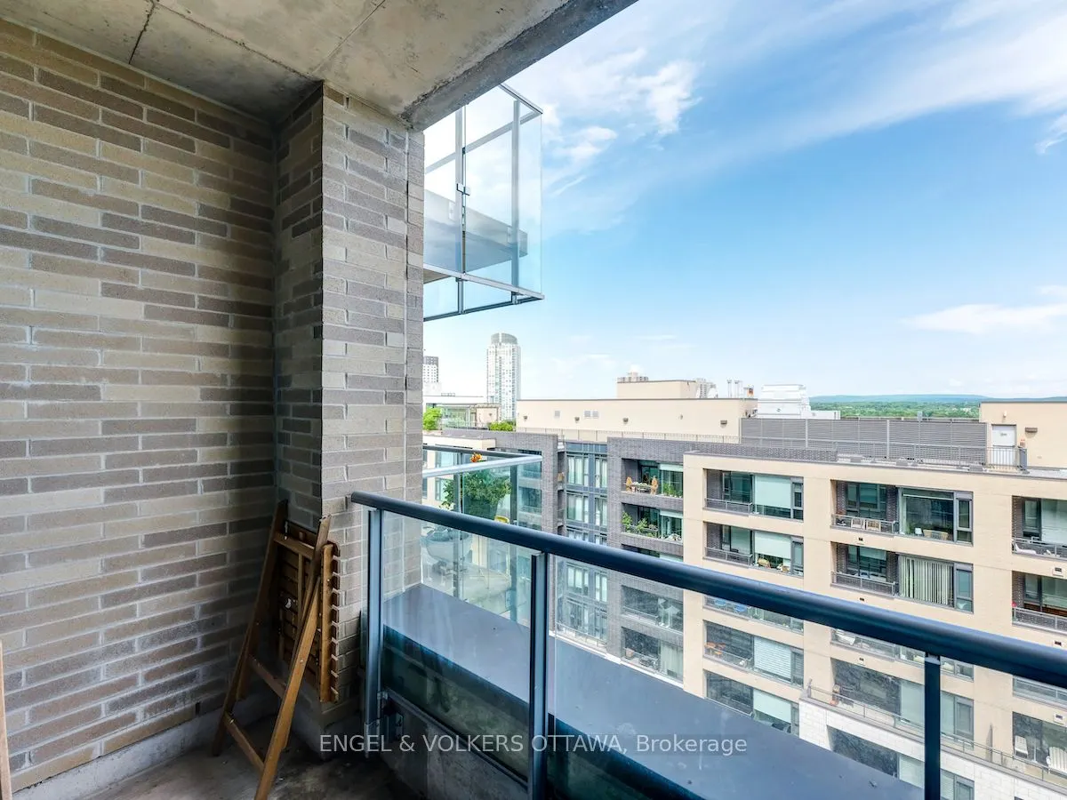 88 Richmond Road, #707