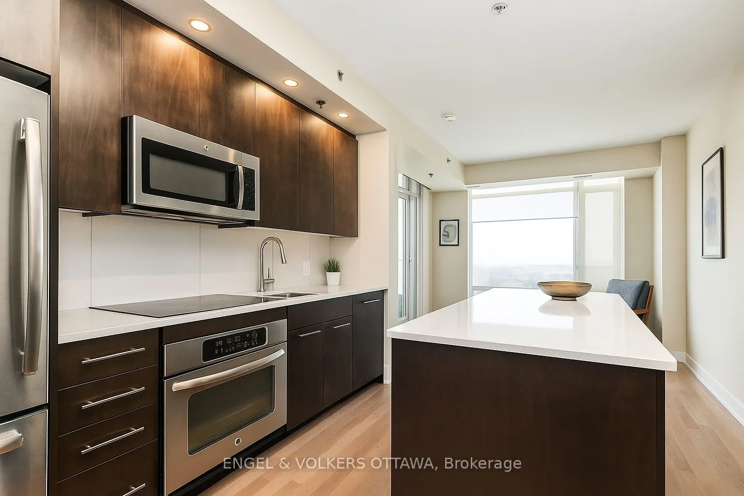 88 Richmond Road, #707
