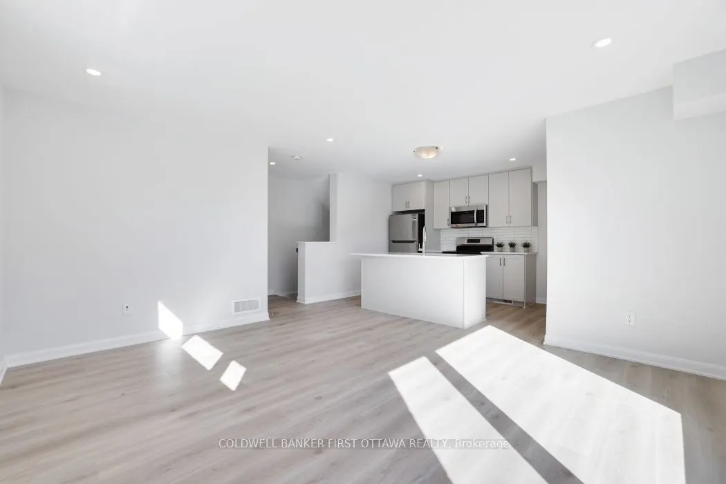 917 Creekway Private, #917