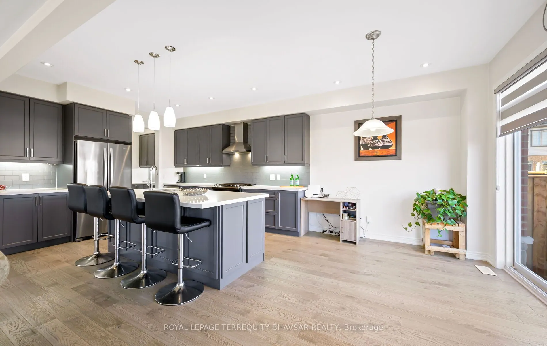 2 William Dunlop Street
