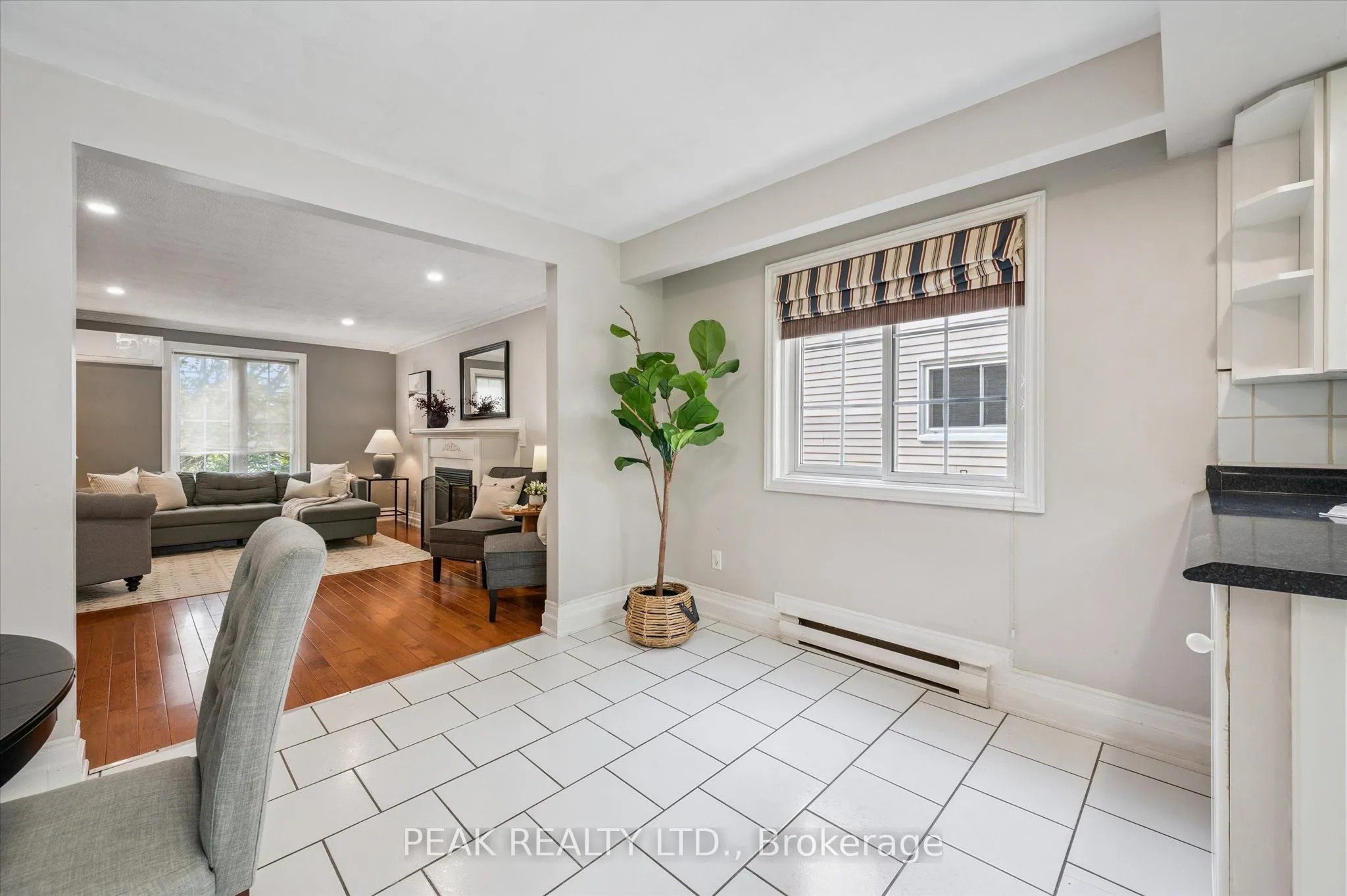 372 Imperial Road S