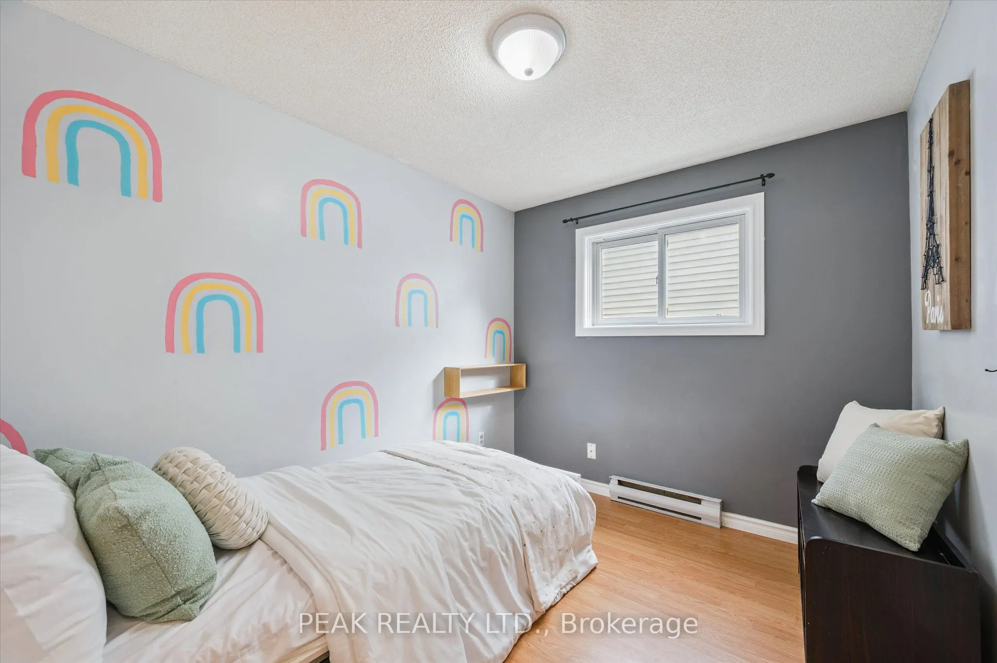 372 Imperial Road S