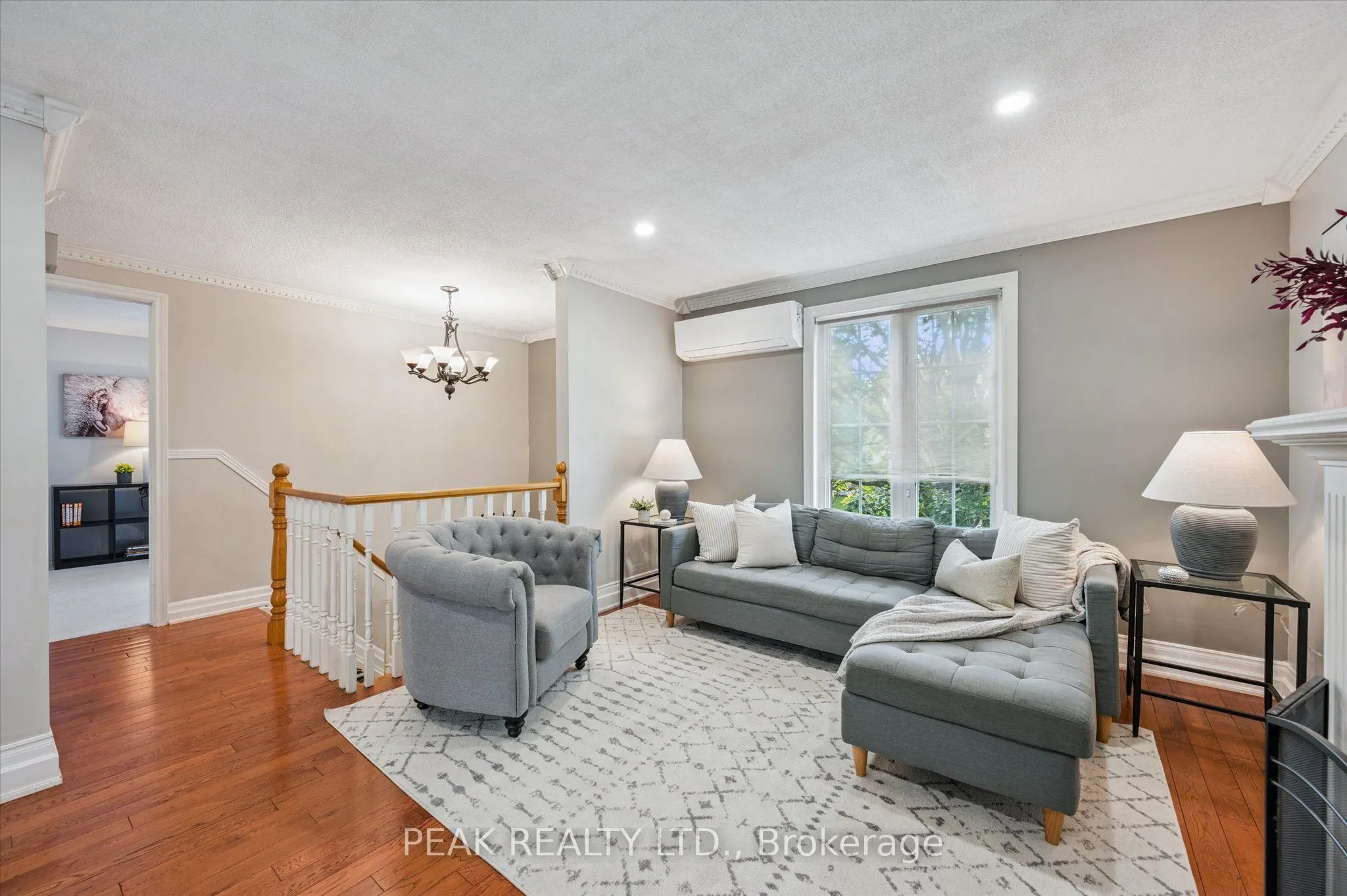 372 Imperial Road S