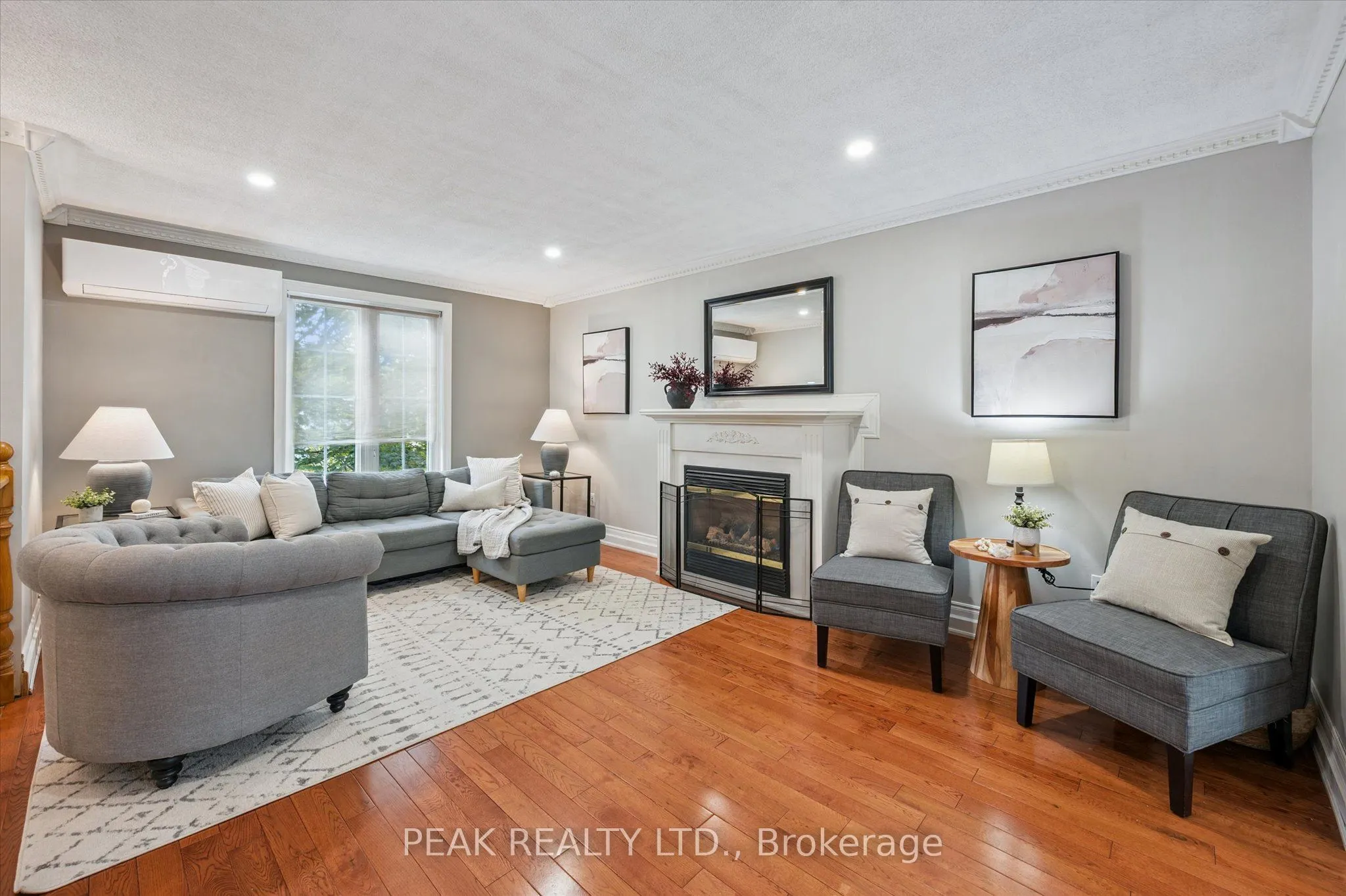372 Imperial Road S