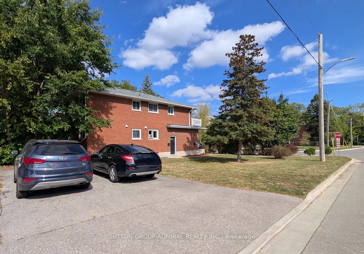 165 King Edward Avenue