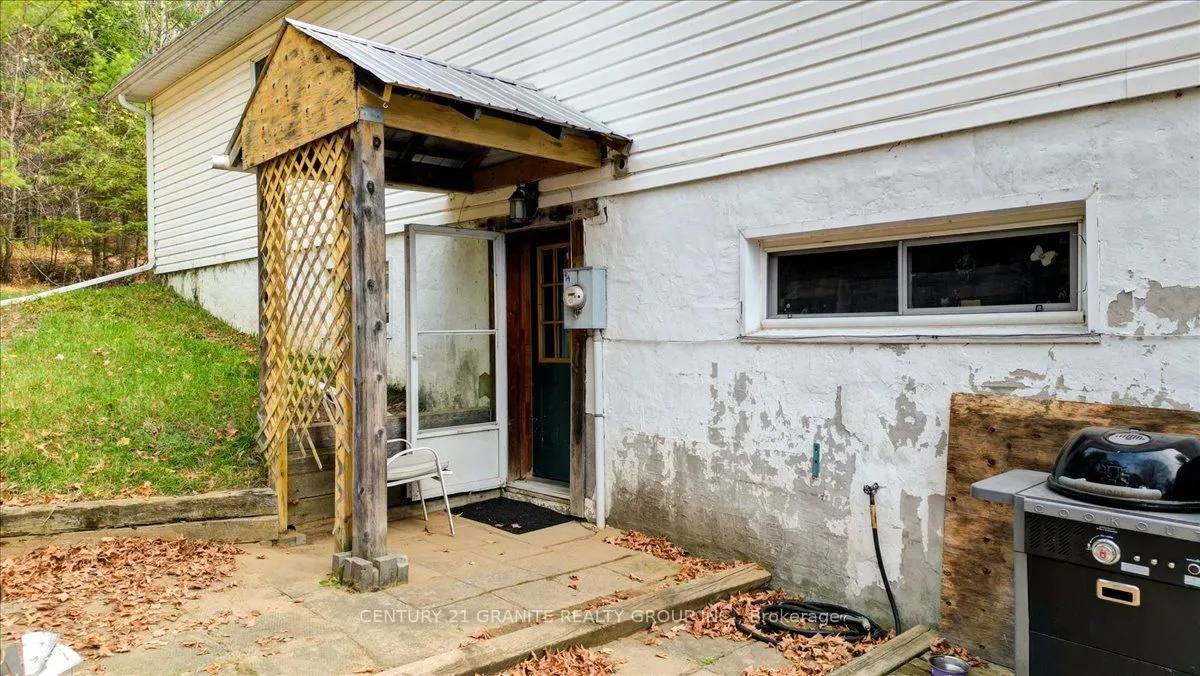 482 Old L'Amable Road