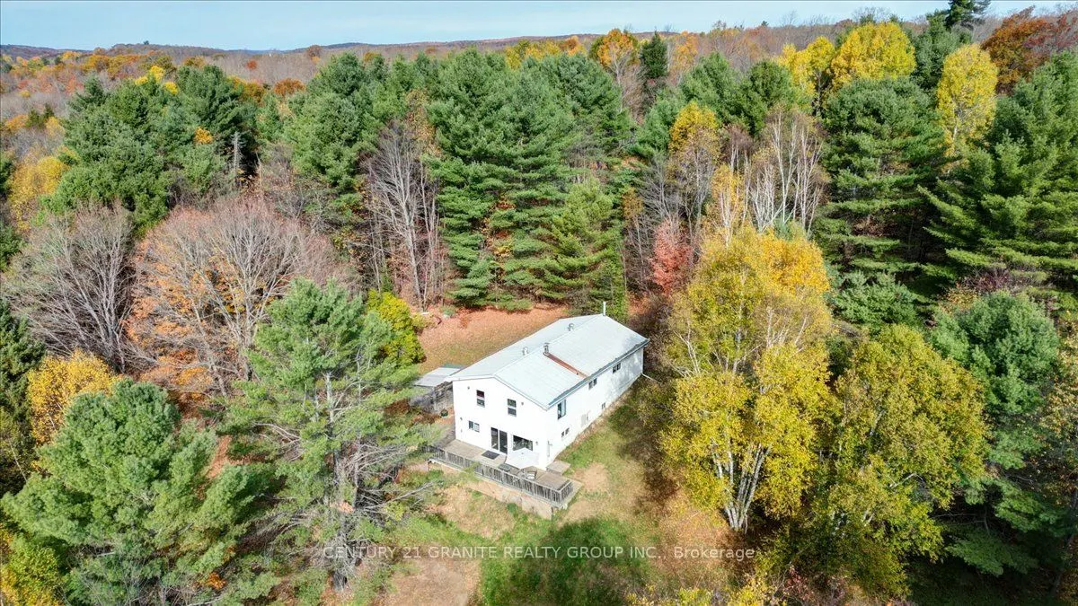 482 Old L'Amable Road