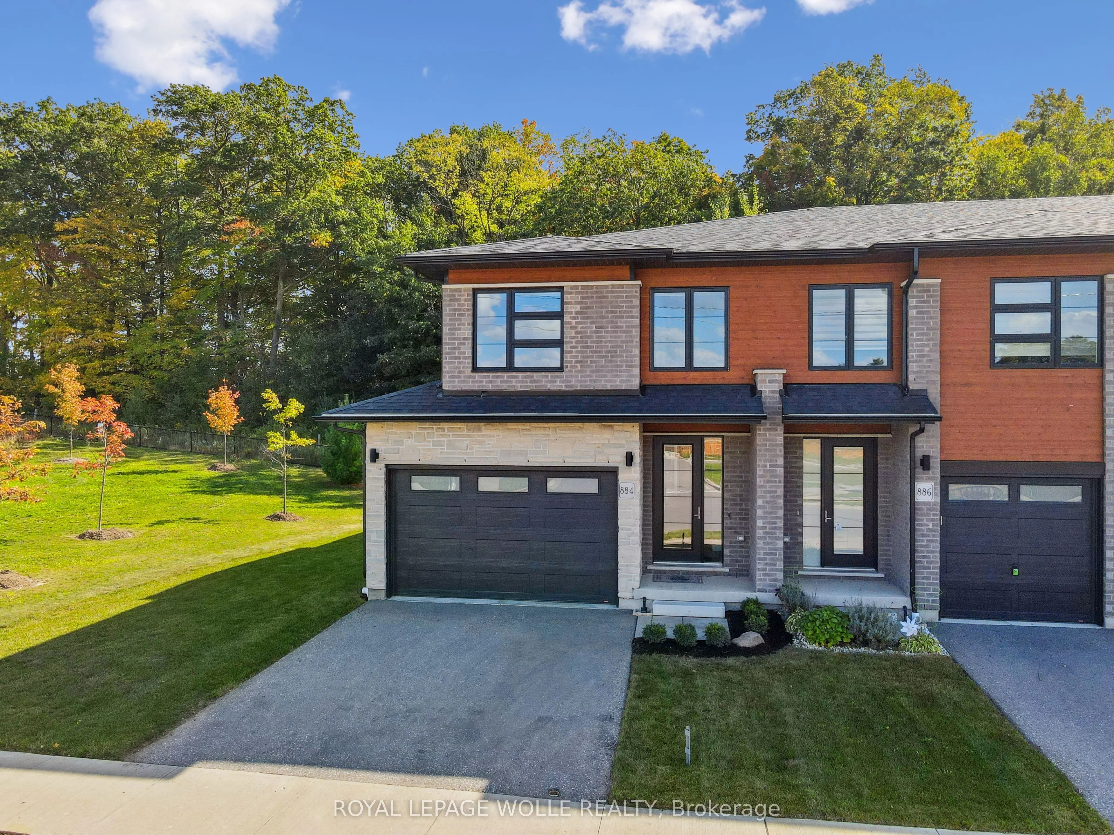 884 Robert Ferrie Drive